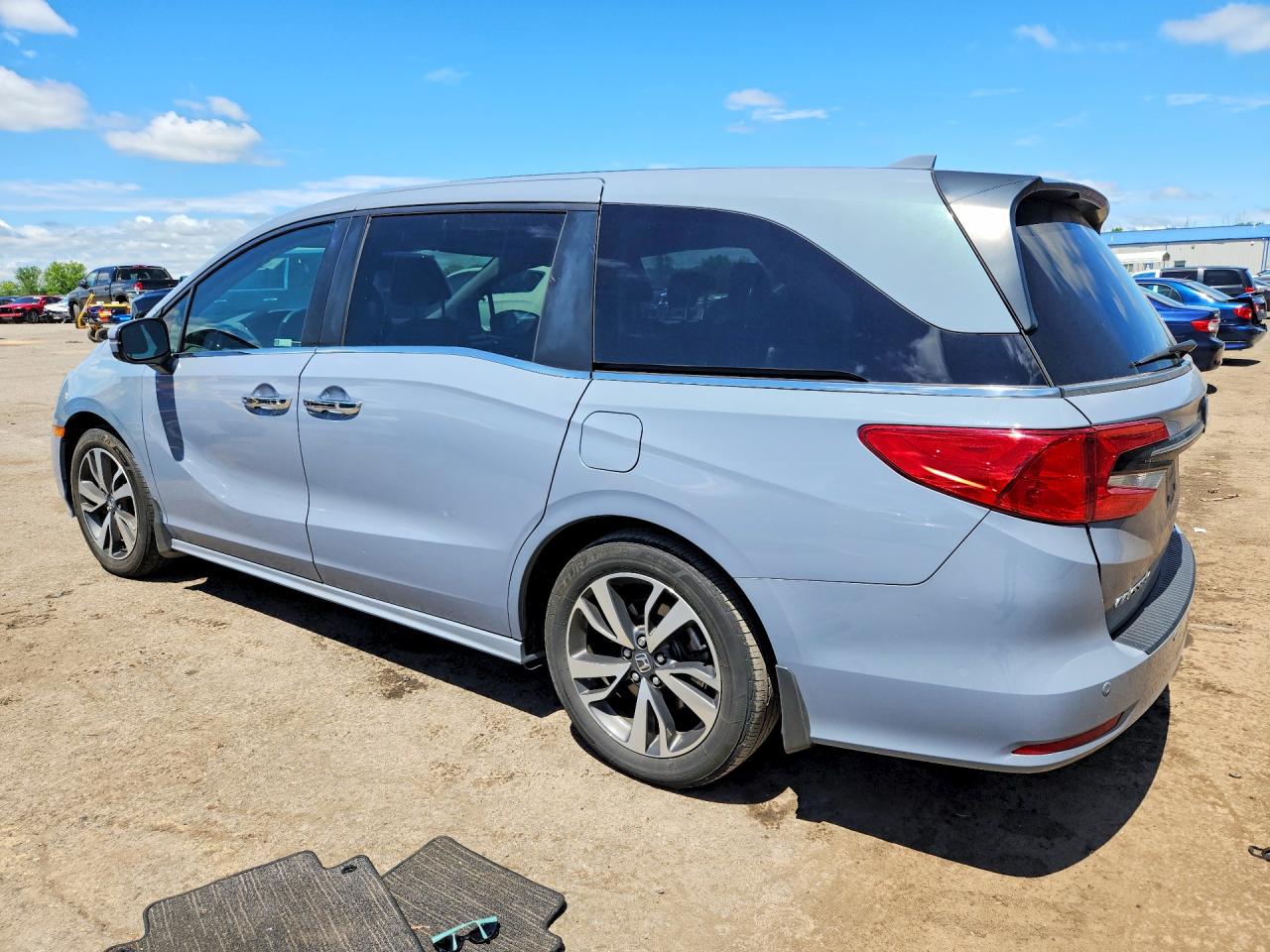 2024 Honda Odyssey Touring Gray vin: 5FNRL6H81RB058550