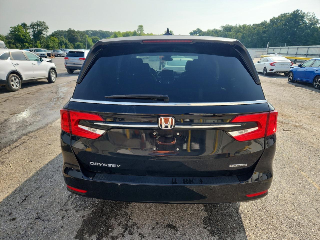 2022 Honda Odyssey Touring Black vin: 5FNRL6H83NB038083