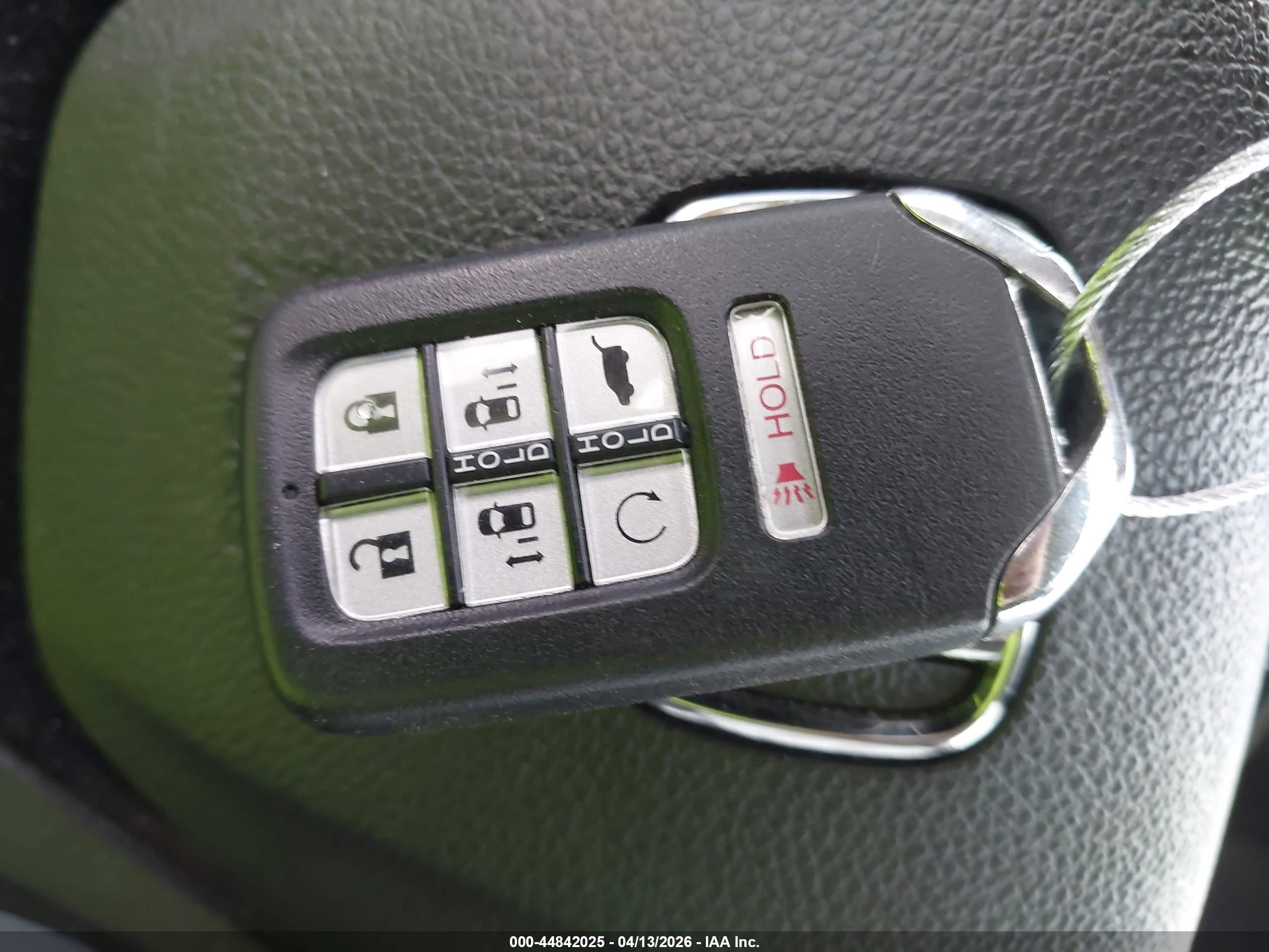 2021 Honda Odyssey Touring Silver vin: 5FNRL6H85MB035314