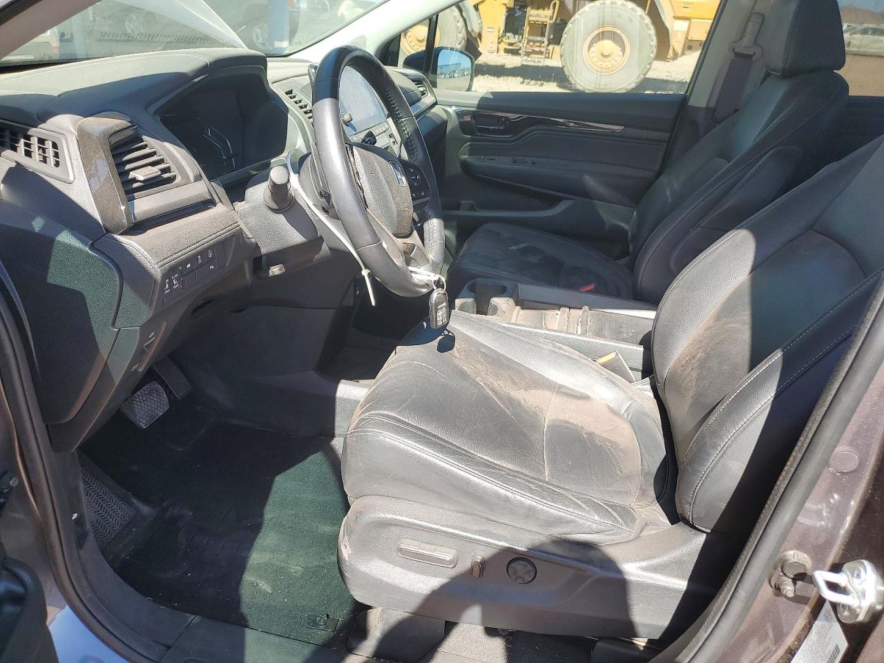 2024 Honda Odyssey Touring Gray vin: 5FNRL6H85RB016267