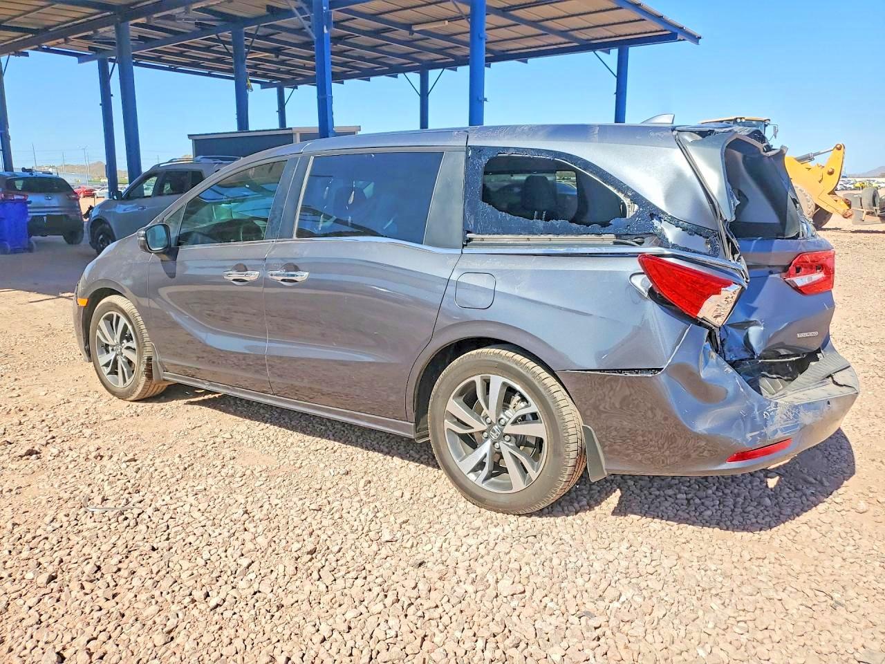 2024 Honda Odyssey Touring Gray vin: 5FNRL6H85RB016267