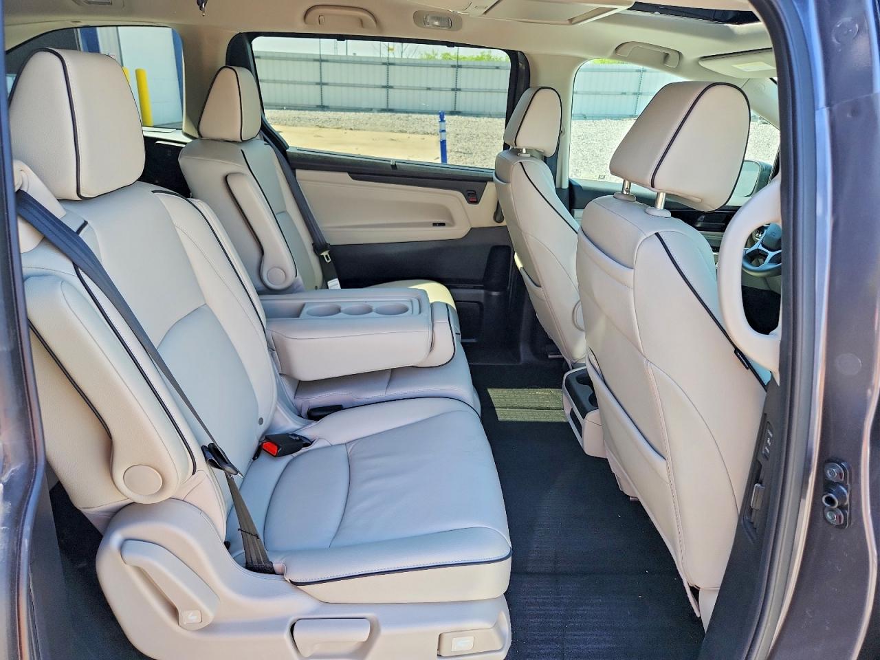 2026 Honda Odyssey Touring Серый vin: 5FNRL6H85TB001100