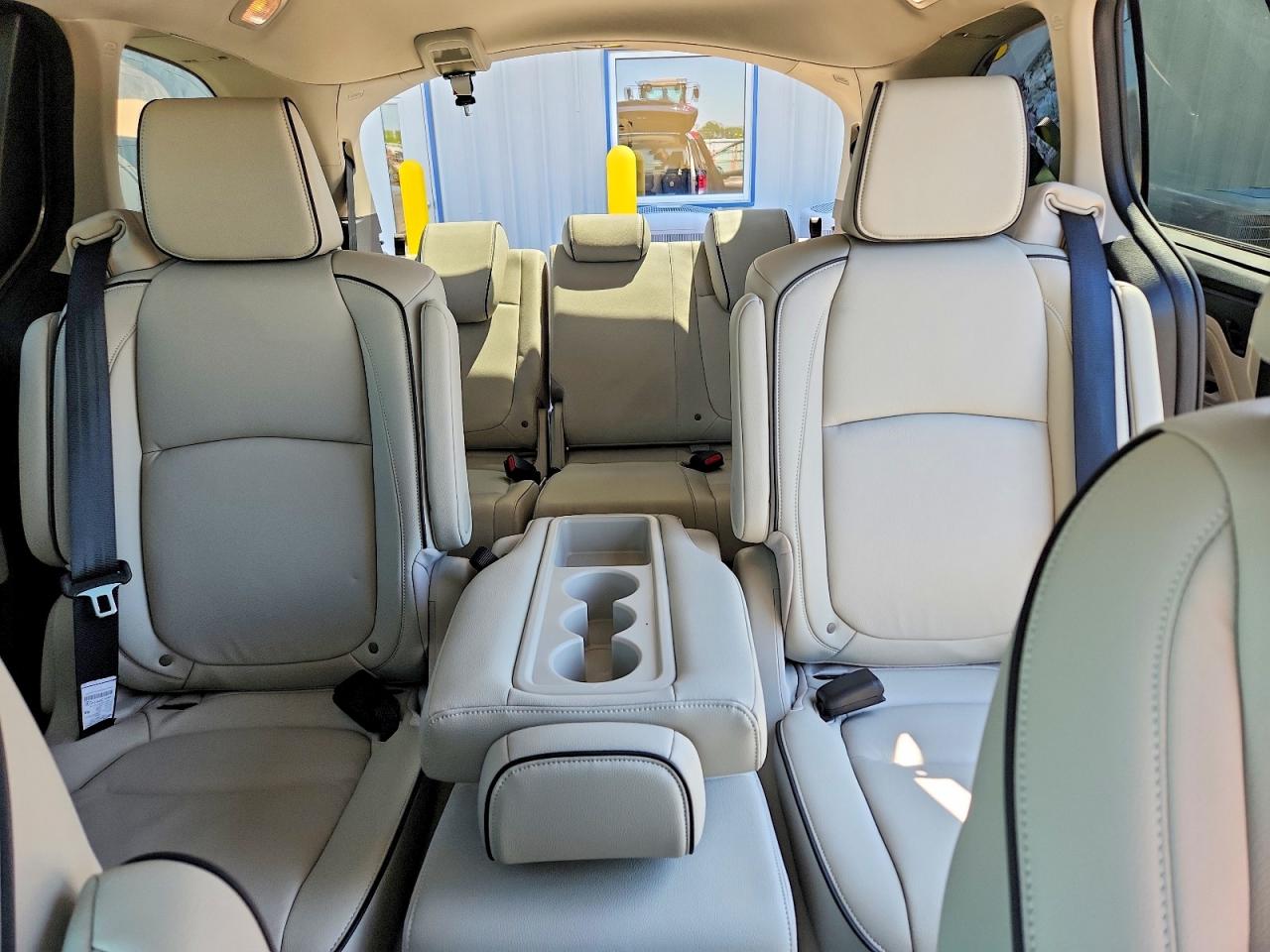 2026 Honda Odyssey Touring Серый vin: 5FNRL6H85TB001100