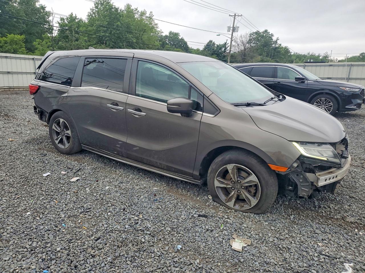 2018 Honda Odyssey Touring Brown vin: 5FNRL6H86JB065496