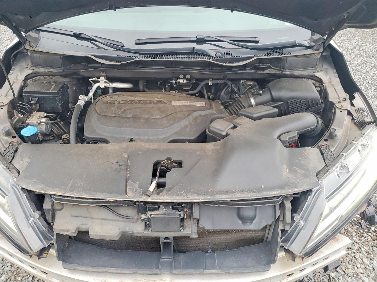 2018 Honda Odyssey Touring Brown vin: 5FNRL6H86JB065496