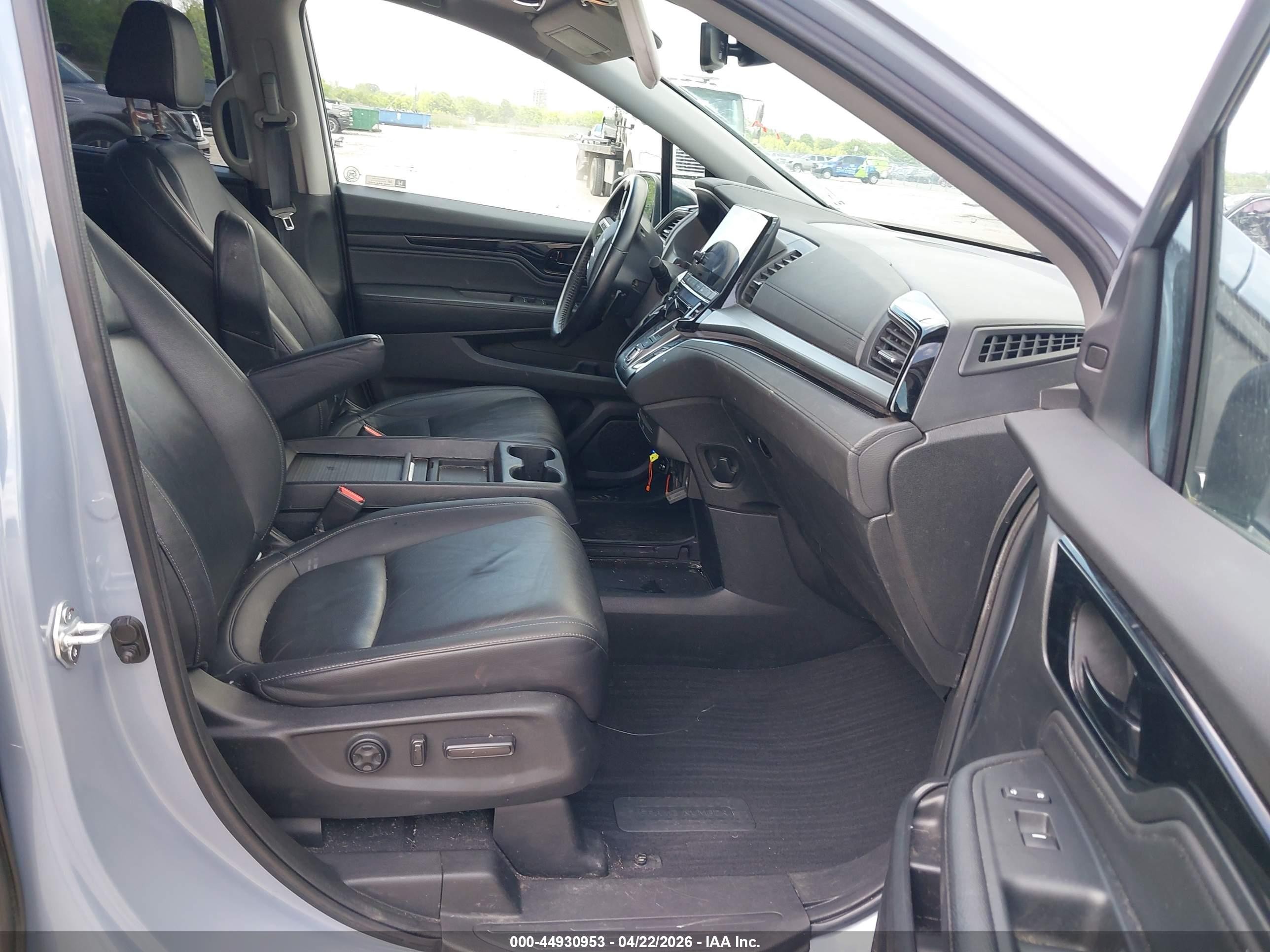 2023 Honda Odyssey Touring Серый vin: 5FNRL6H86PB013309