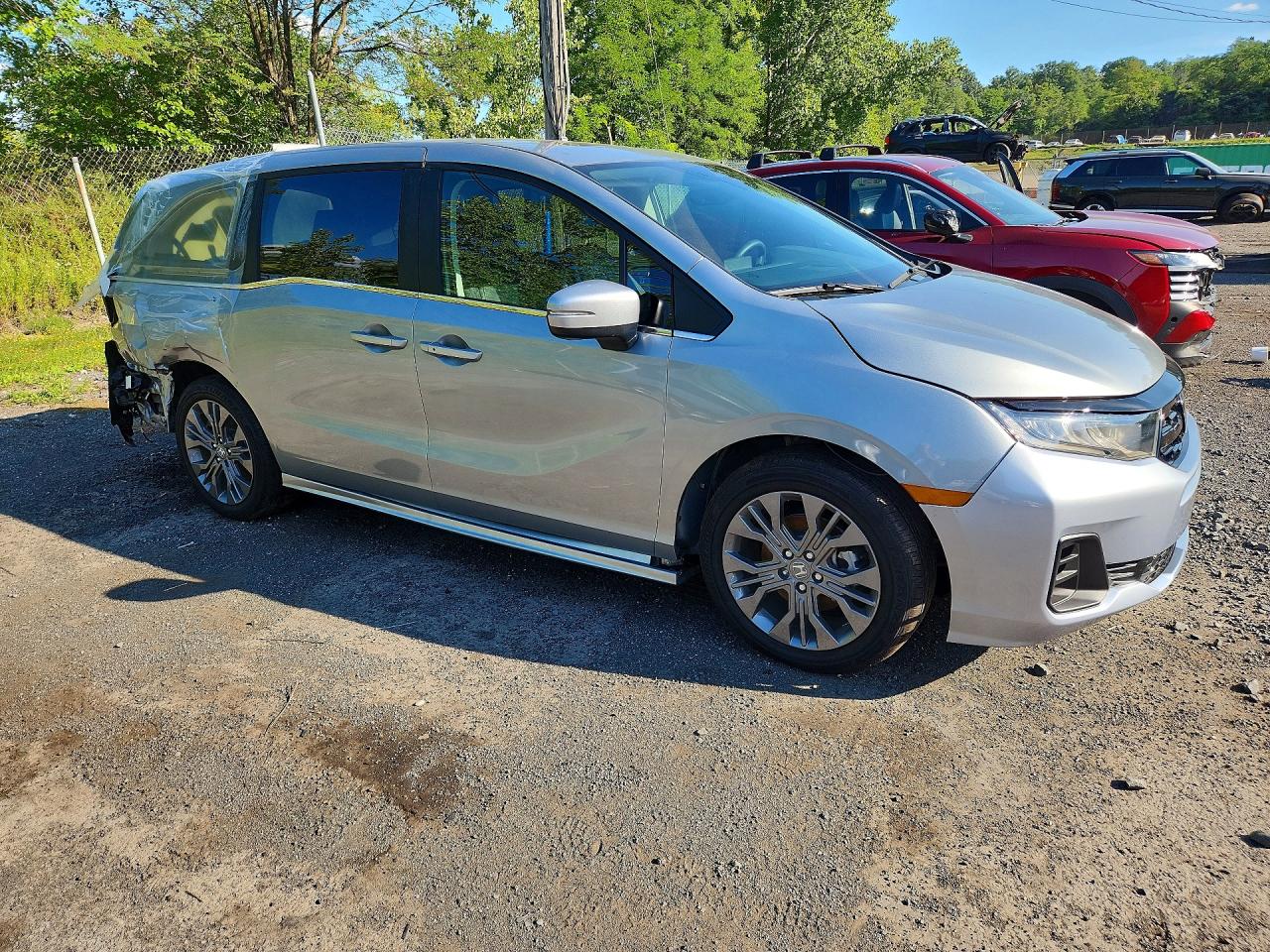 2026 Honda Odyssey Touring Серебряный vin: 5FNRL6H86TB031982