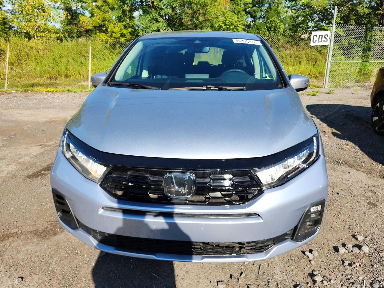2026 Honda Odyssey Touring Серебряный vin: 5FNRL6H86TB031982
