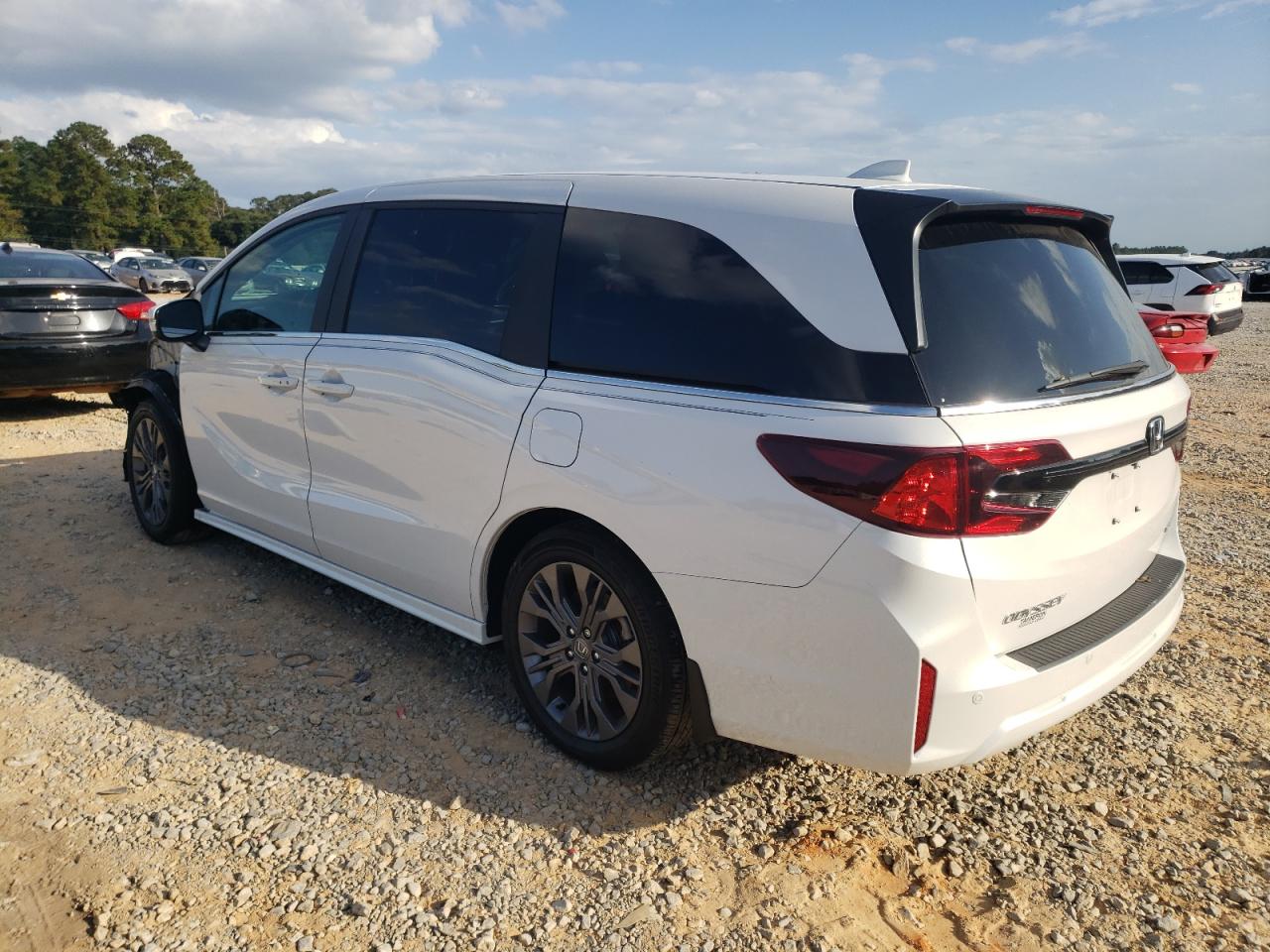 2025 Honda Odyssey Touring Белый vin: 5FNRL6H87SB050927