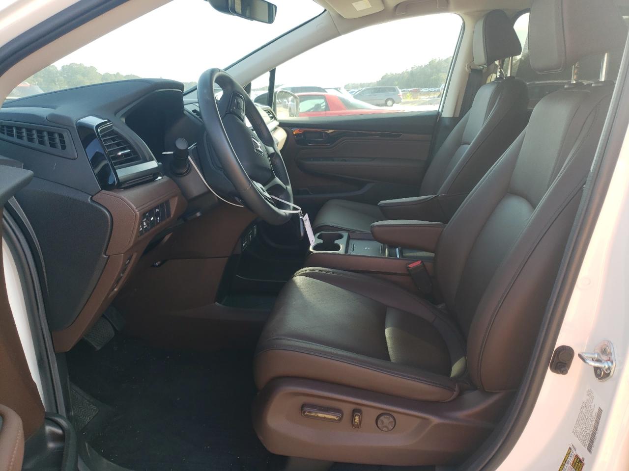 2025 Honda Odyssey Touring Белый vin: 5FNRL6H87SB050927