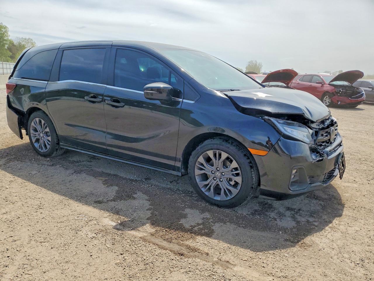 2026 Honda Odyssey Touring Black vin: 5FNRL6H89TB017512