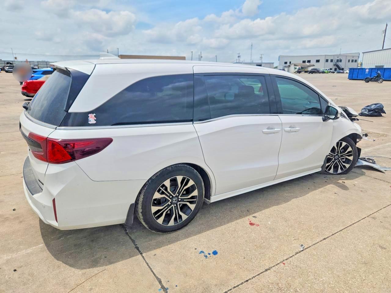 2025 Honda Odyssey Elite White vin: 5FNRL6H90SB061888