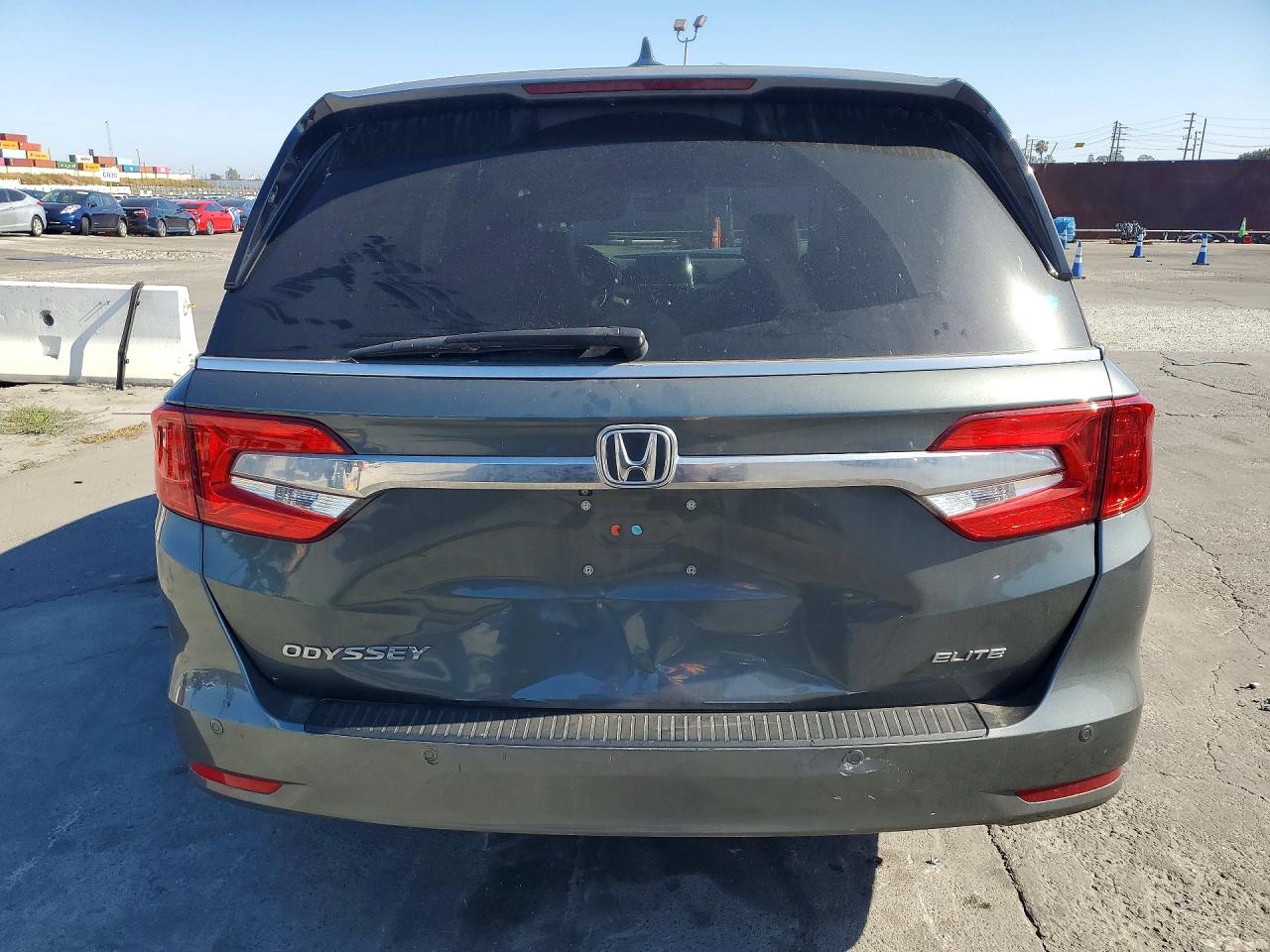 2019 Honda Odyssey Elite Gray vin: 5FNRL6H91KB073712