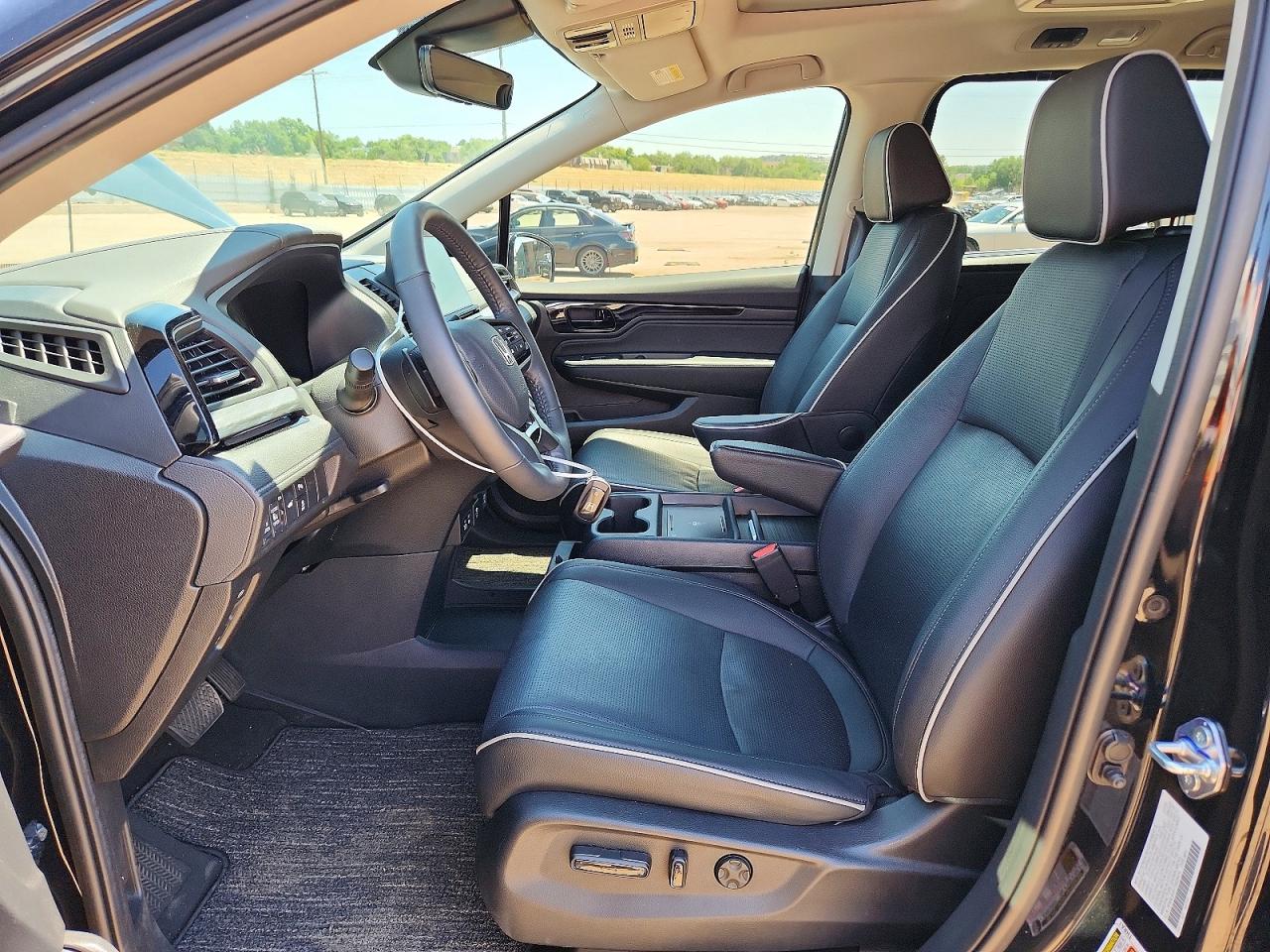 2026 Honda Odyssey Elite Black vin: 5FNRL6H91TB029470