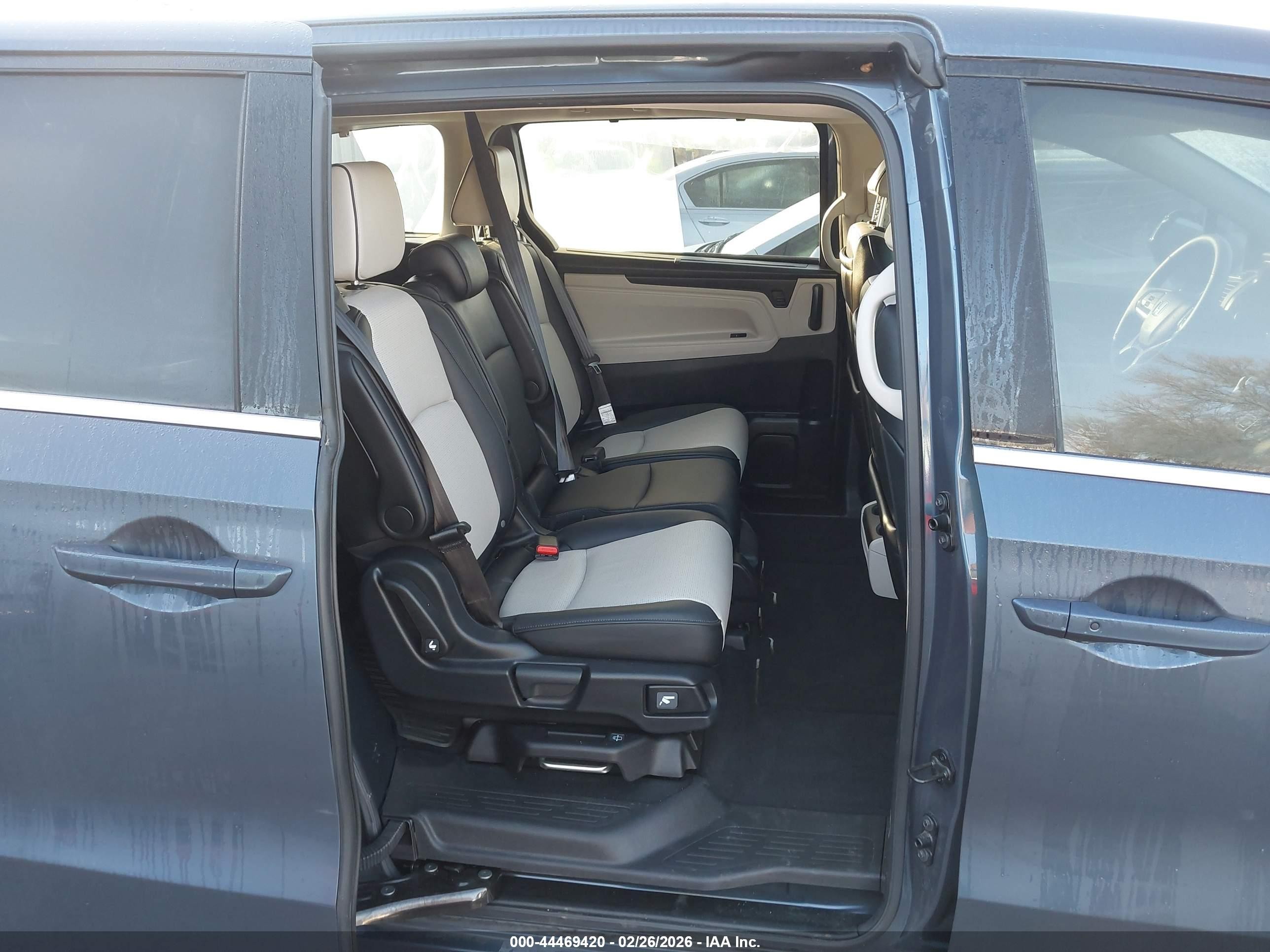 2025 Honda Odyssey Elite Blue vin: 5FNRL6H93SB017948