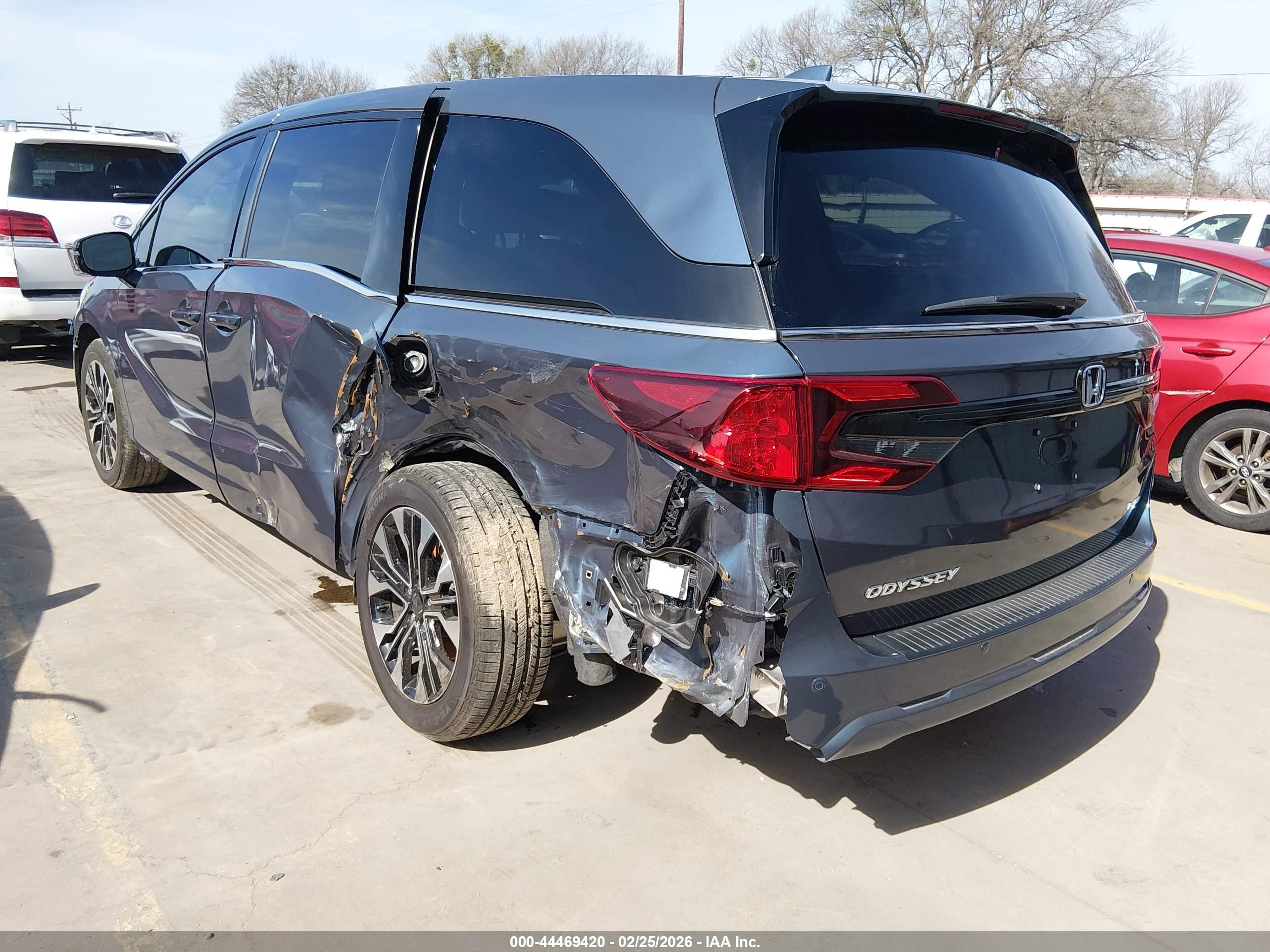 2025 Honda Odyssey Elite Blue vin: 5FNRL6H93SB017948