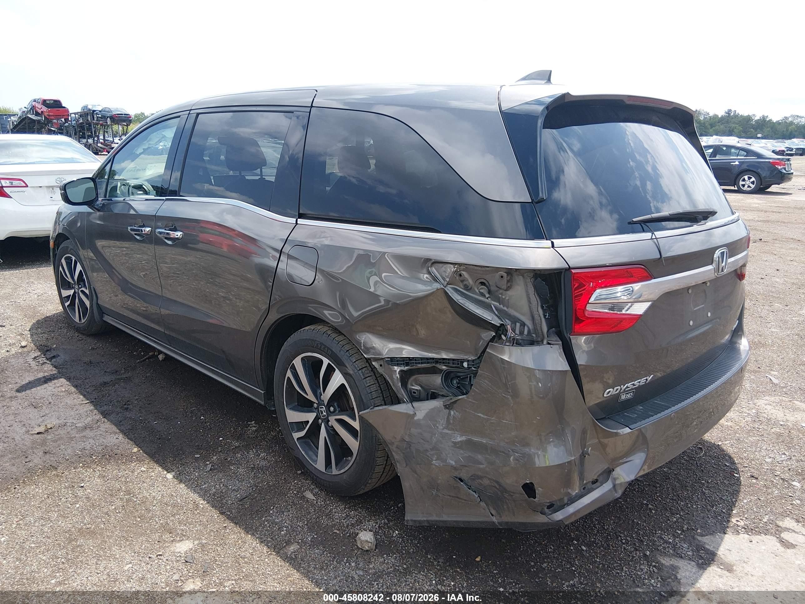 2018 Honda Odyssey Elite Brown vin: 5FNRL6H94JB055011