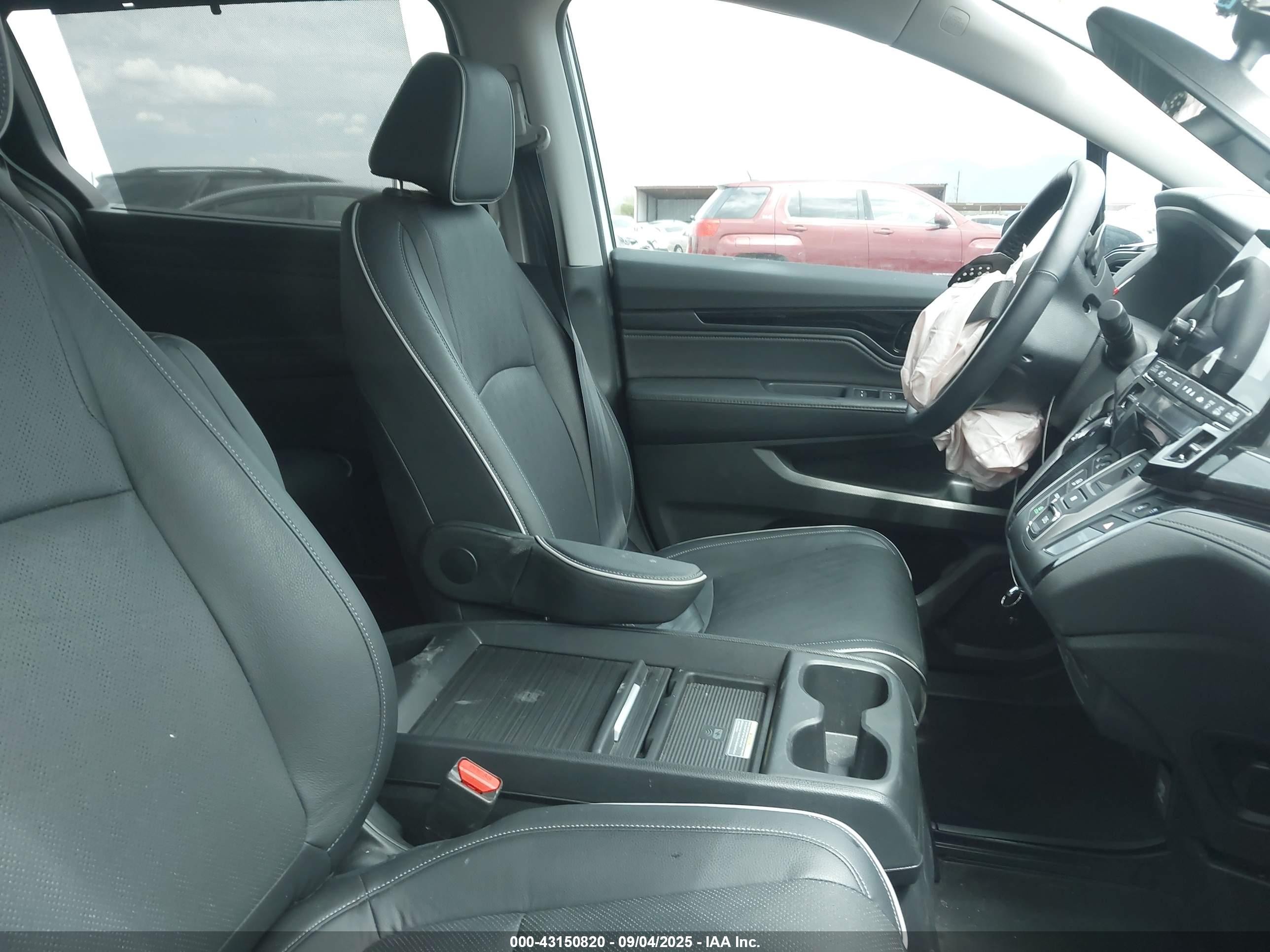 2024 Honda Odyssey Elite White vin: 5FNRL6H96RB042546