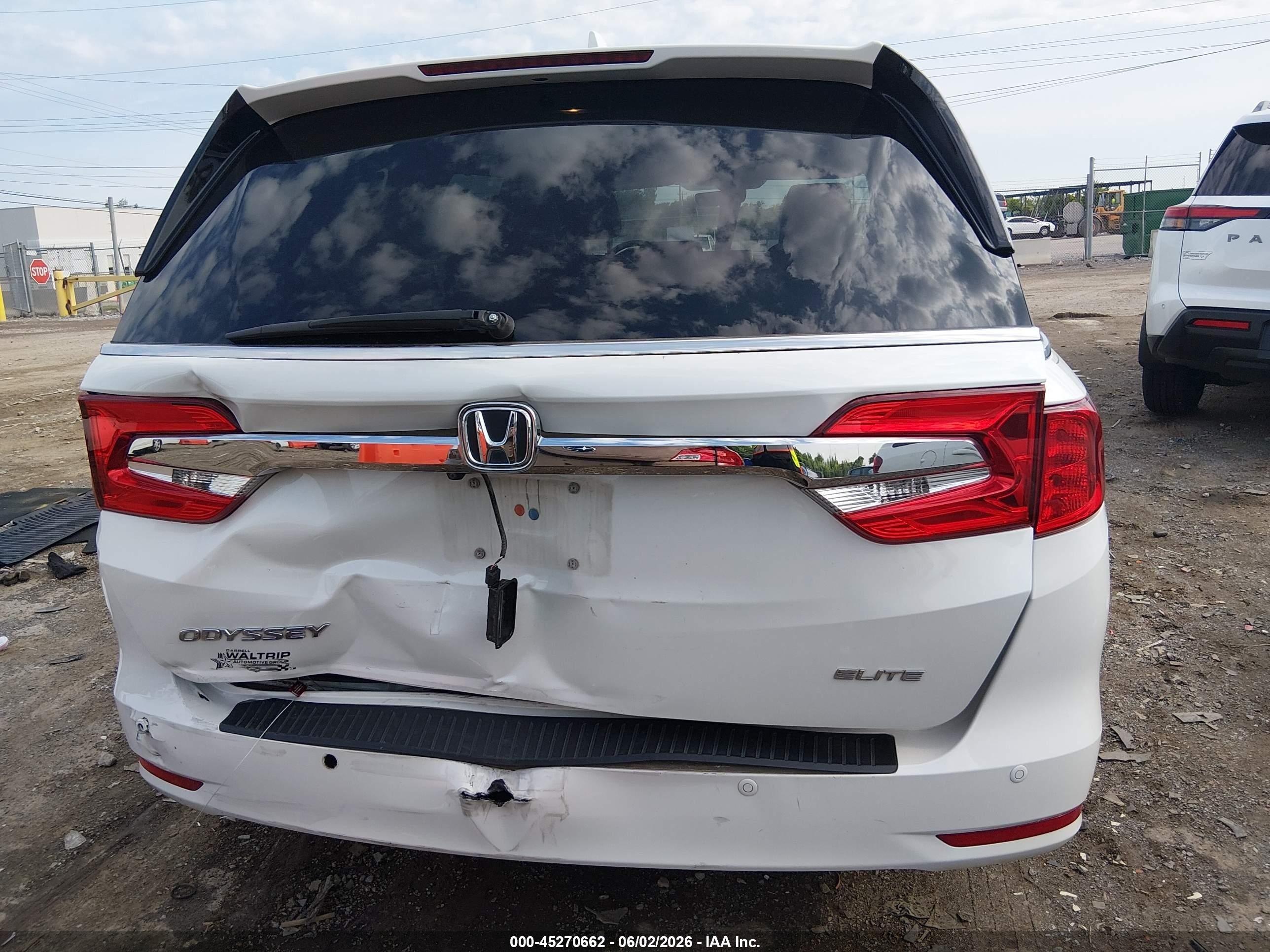2020 Honda Odyssey Elite White vin: 5FNRL6H97LB012219
