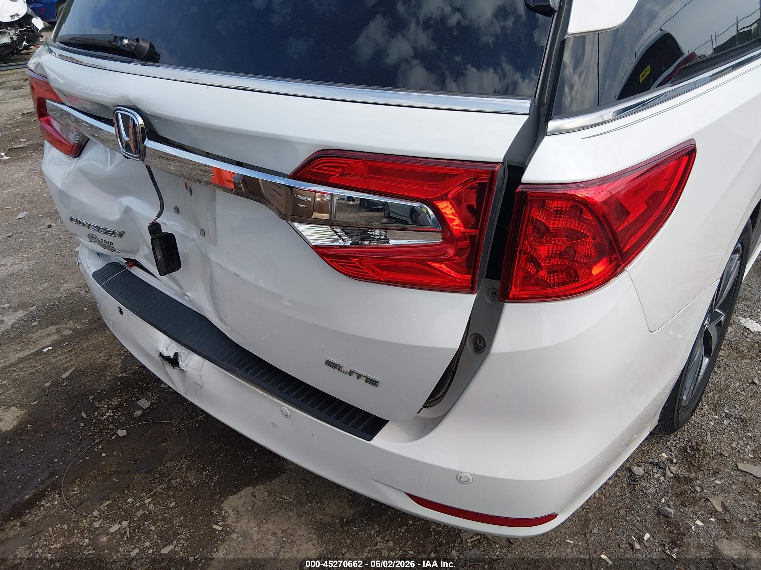 2020 Honda Odyssey Elite White vin: 5FNRL6H97LB012219
