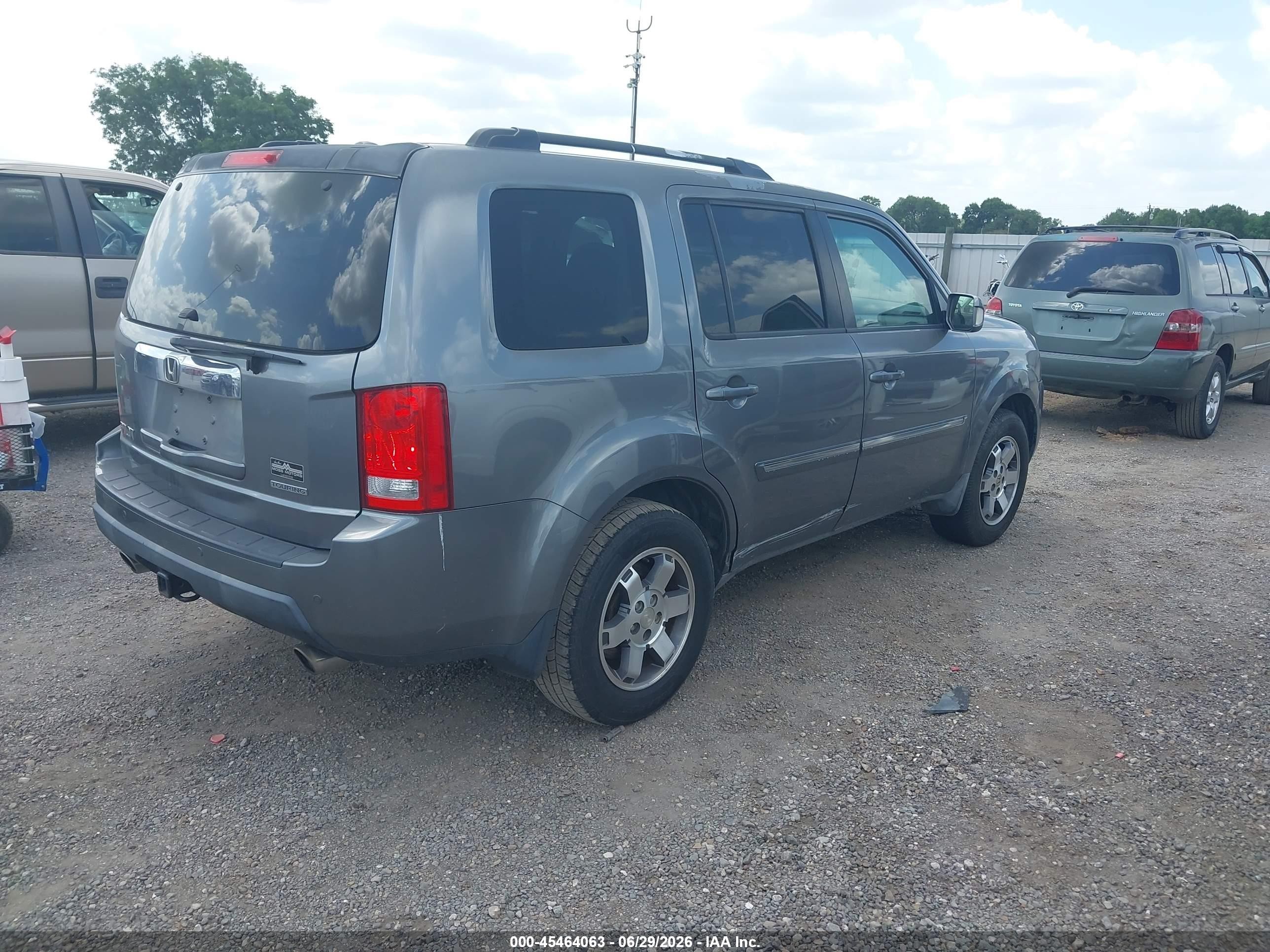 2009 Honda Pilot Touring Gray vin: 5FNYF38839B002630