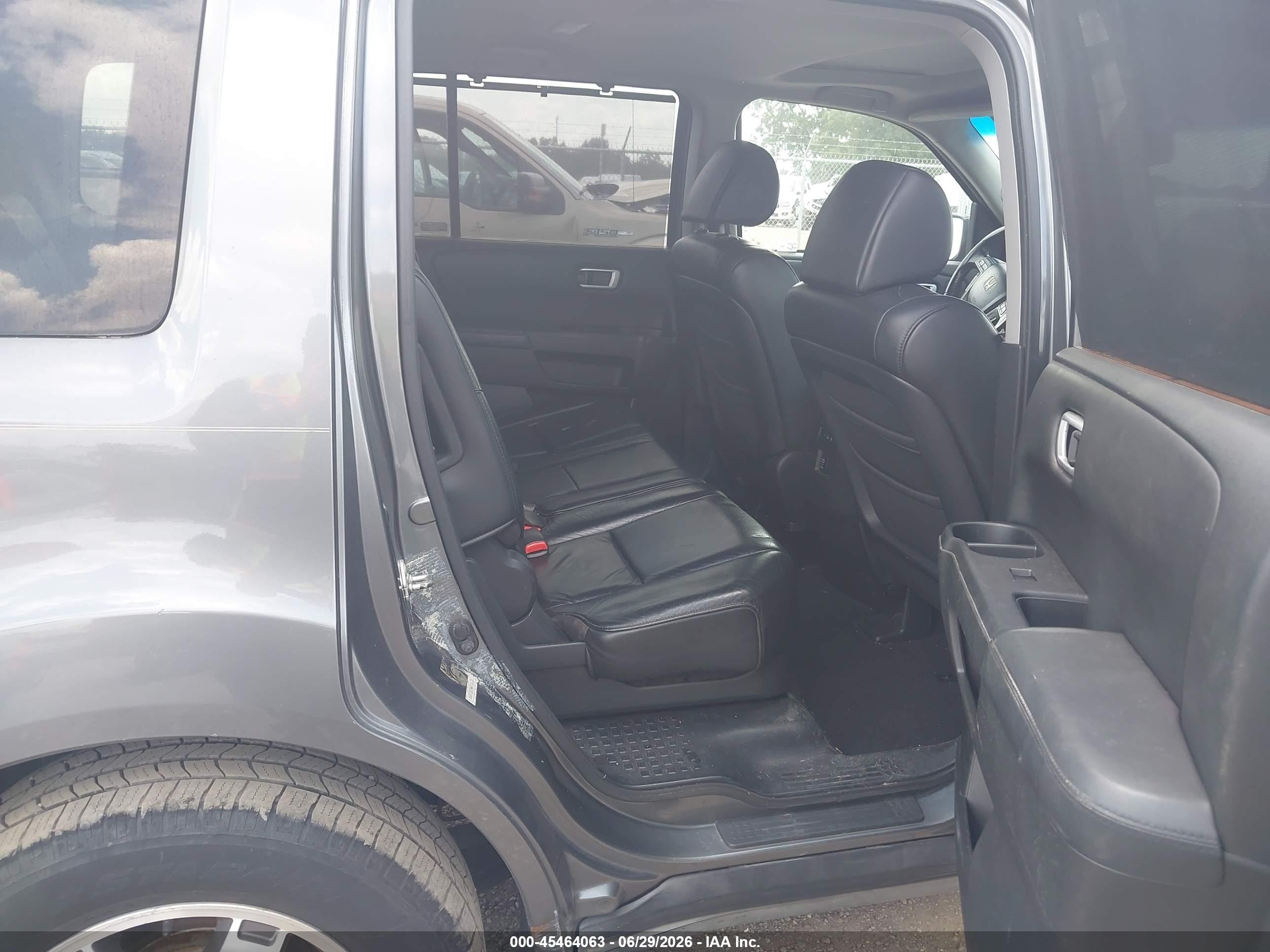 2009 Honda Pilot Touring Gray vin: 5FNYF38839B002630