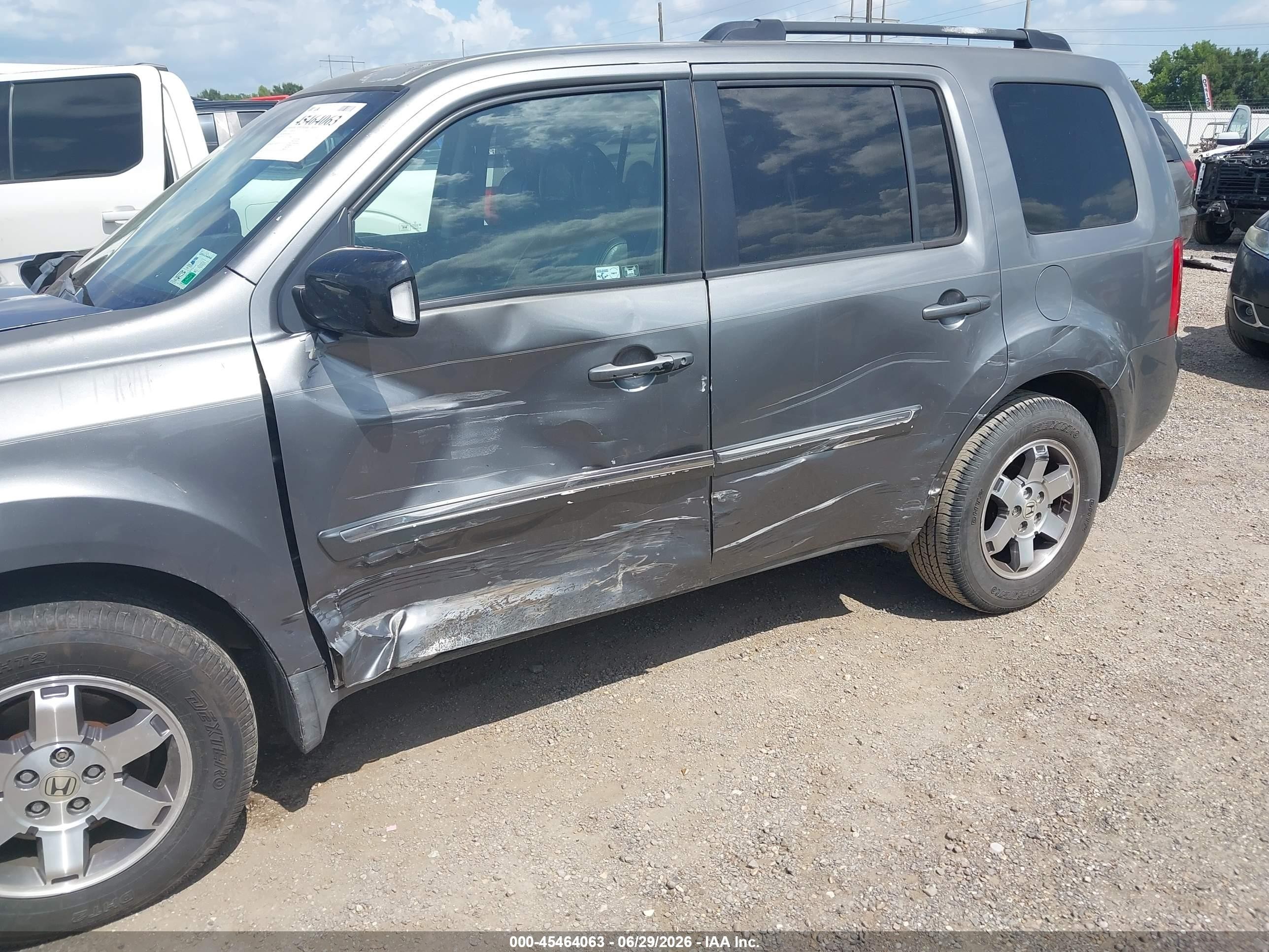 2009 Honda Pilot Touring Gray vin: 5FNYF38839B002630