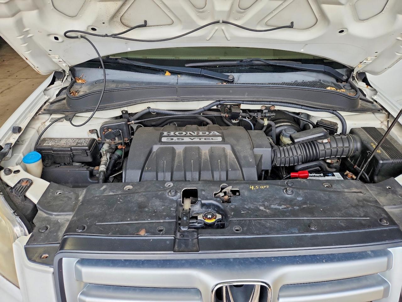 2007 Honda Pilot Lx White vin: 5FNYF18107B001990