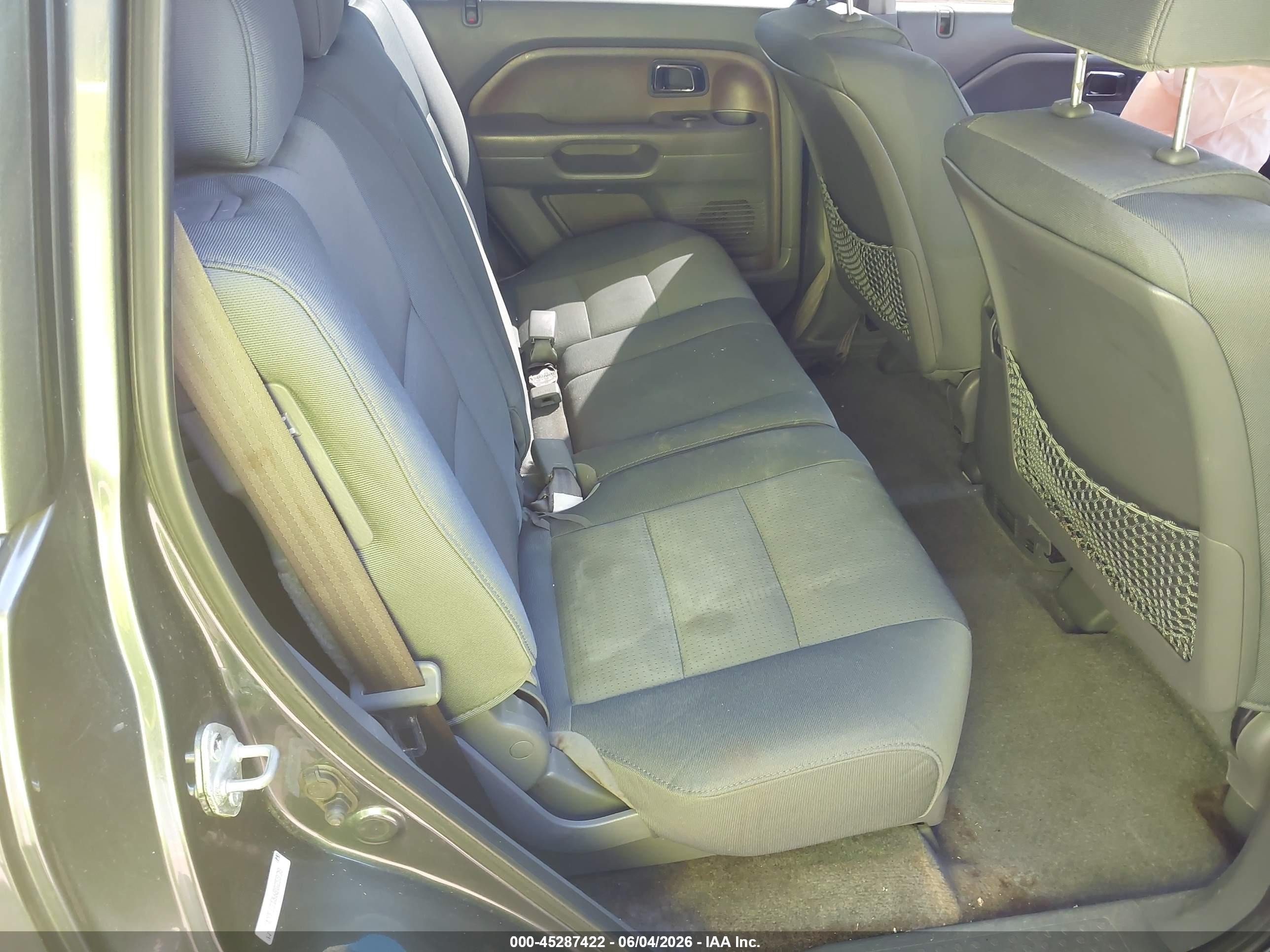 2006 Honda Pilot Lx Серый vin: 5FNYF18166B025838