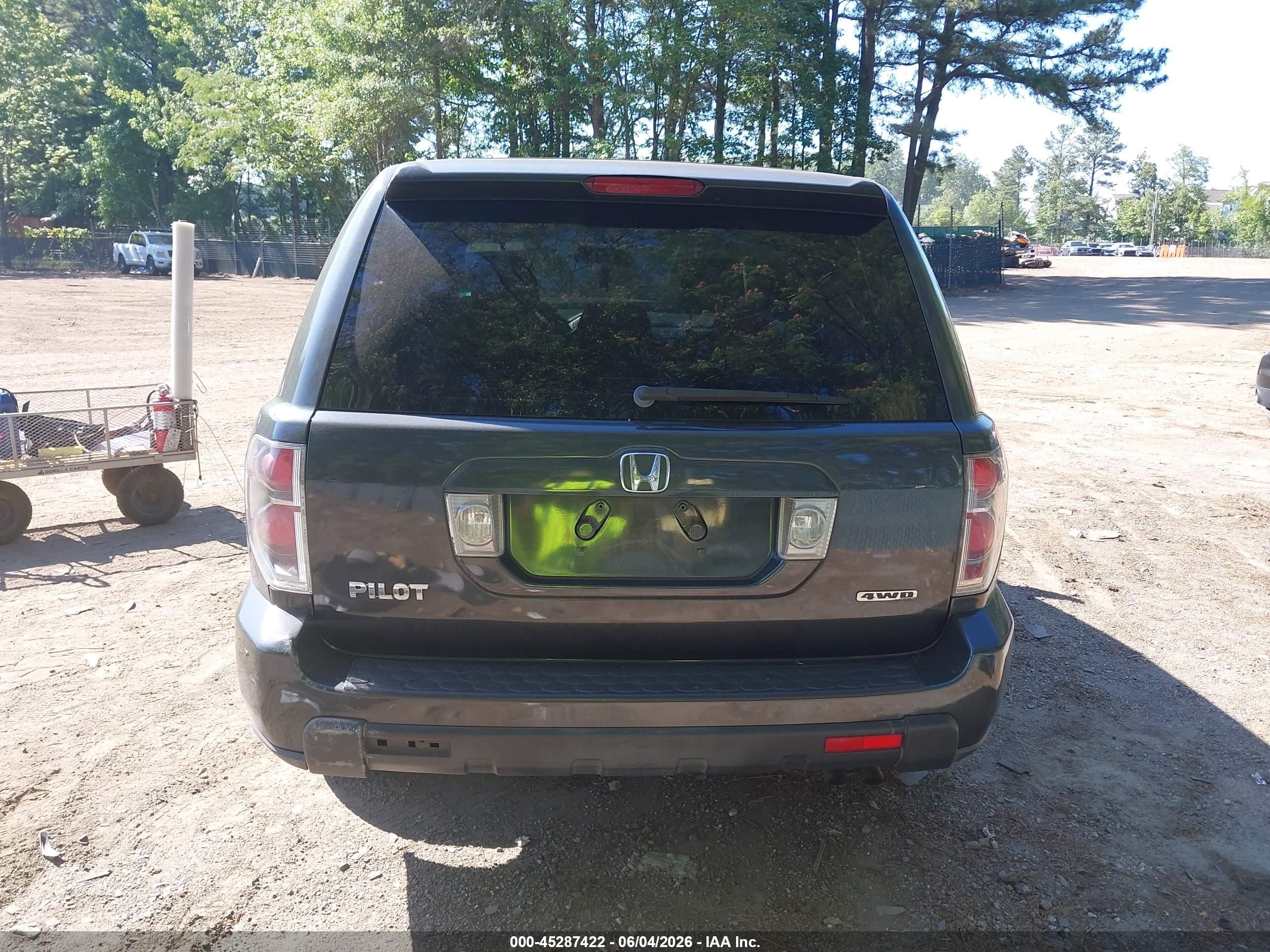 2006 Honda Pilot Lx Серый vin: 5FNYF18166B025838