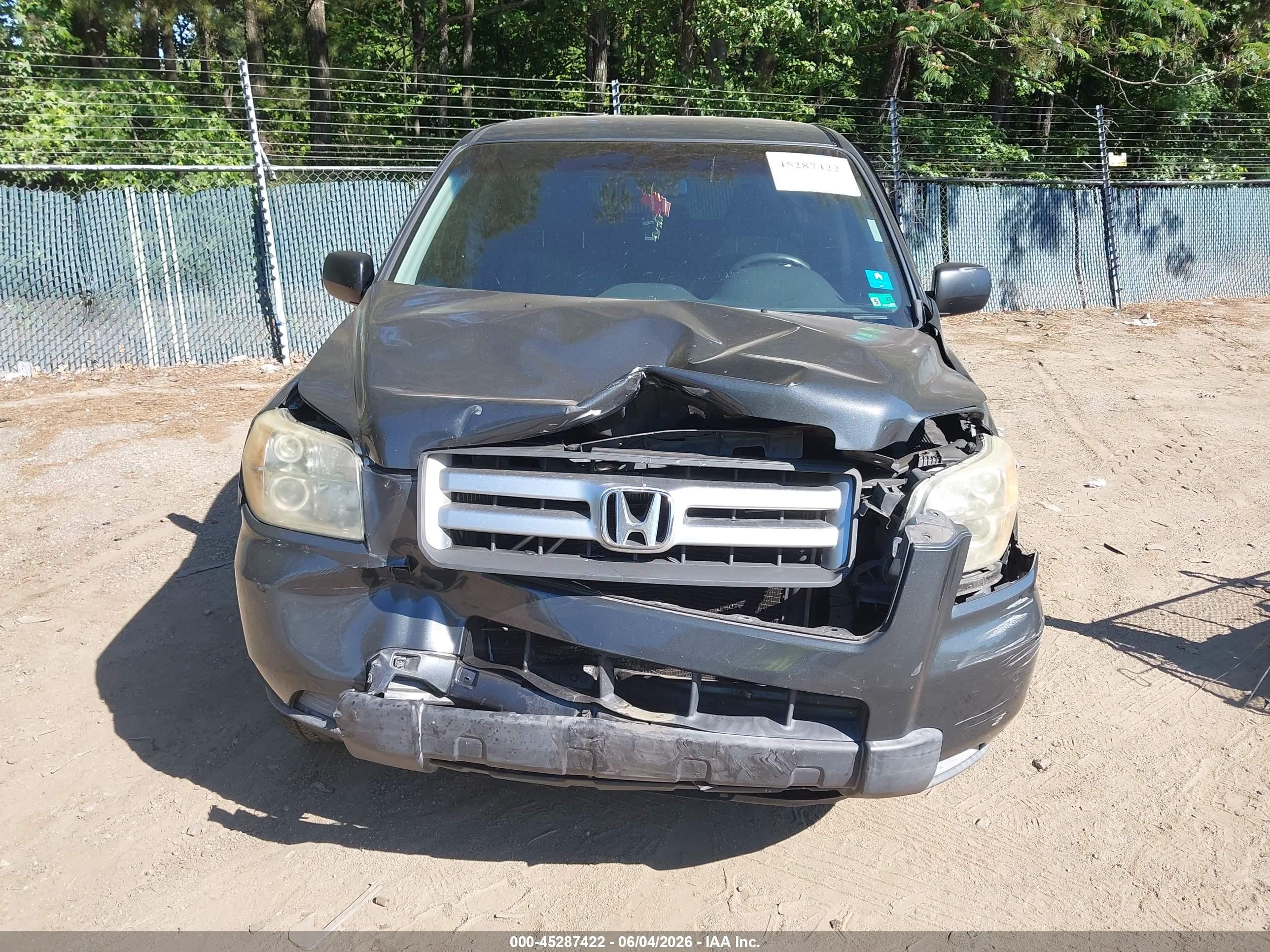 2006 Honda Pilot Lx Серый vin: 5FNYF18166B025838