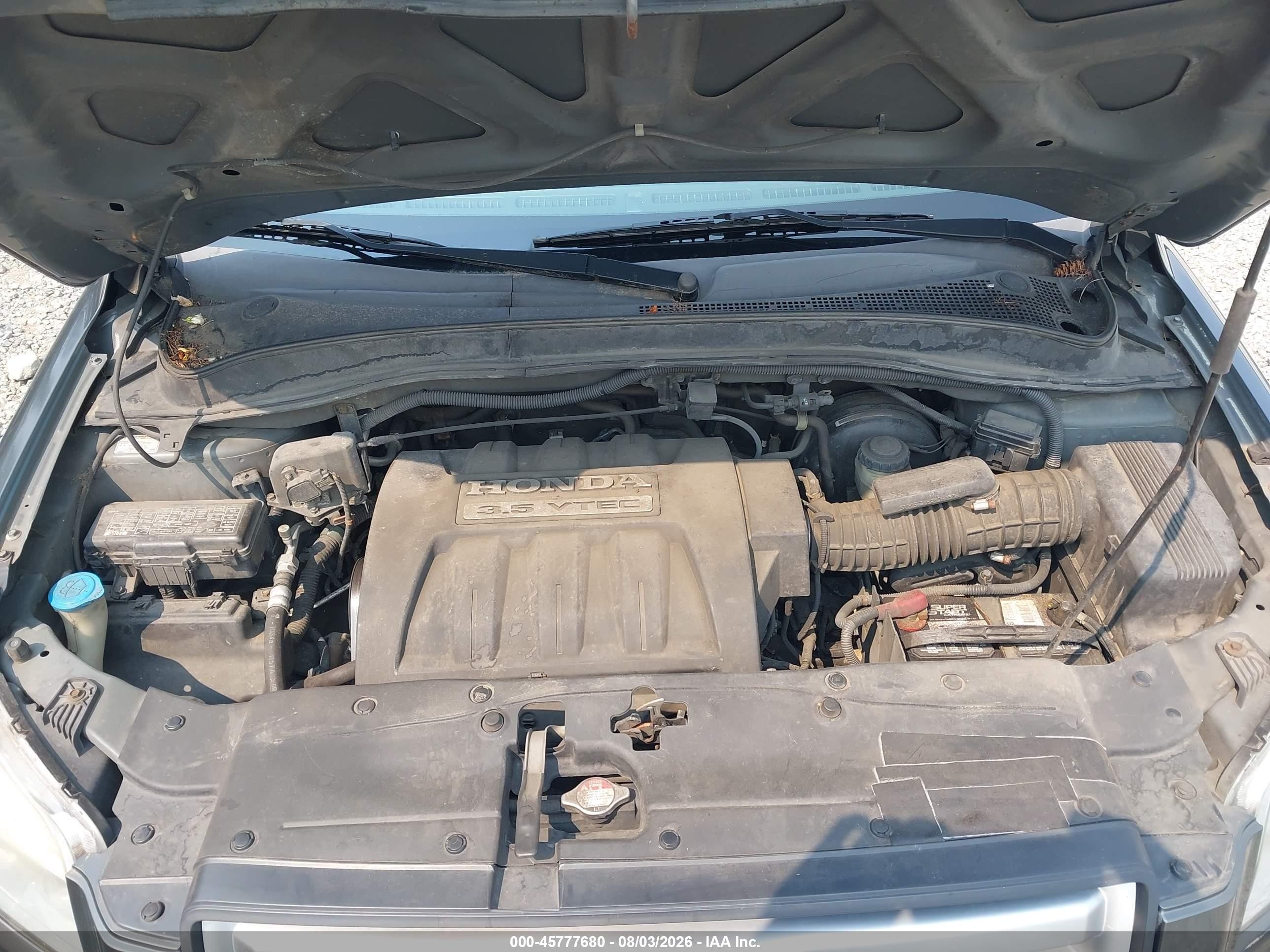 2007 Honda Pilot Lx Серый vin: 5FNYF18167B032838