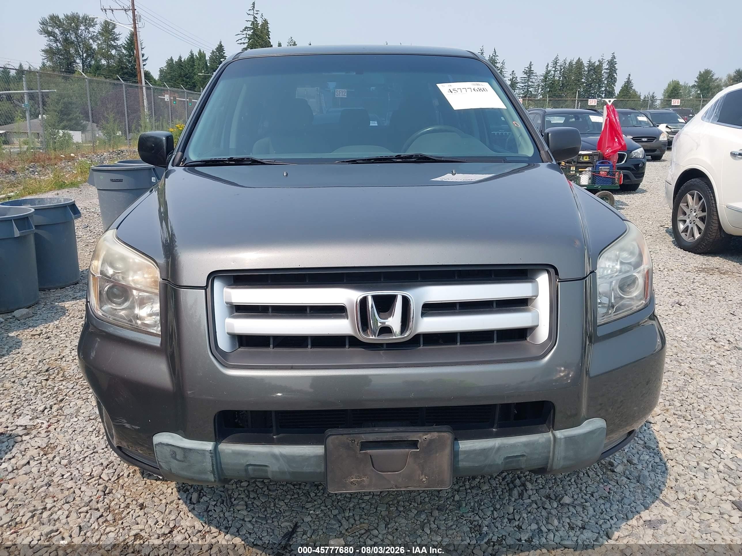 2007 Honda Pilot Lx Серый vin: 5FNYF18167B032838