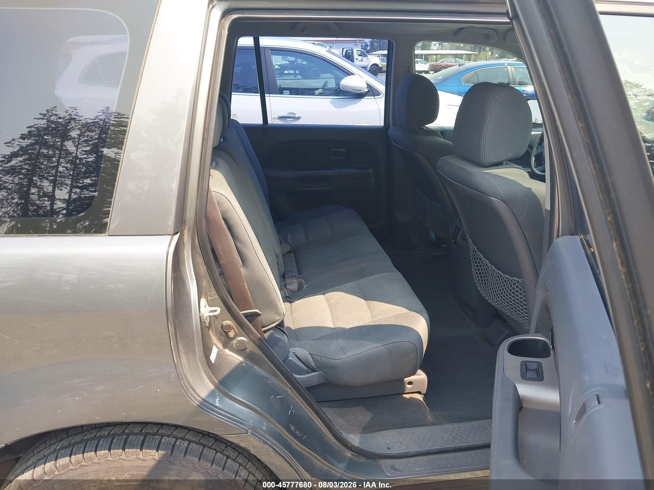 2007 Honda Pilot Lx Серый vin: 5FNYF18167B032838