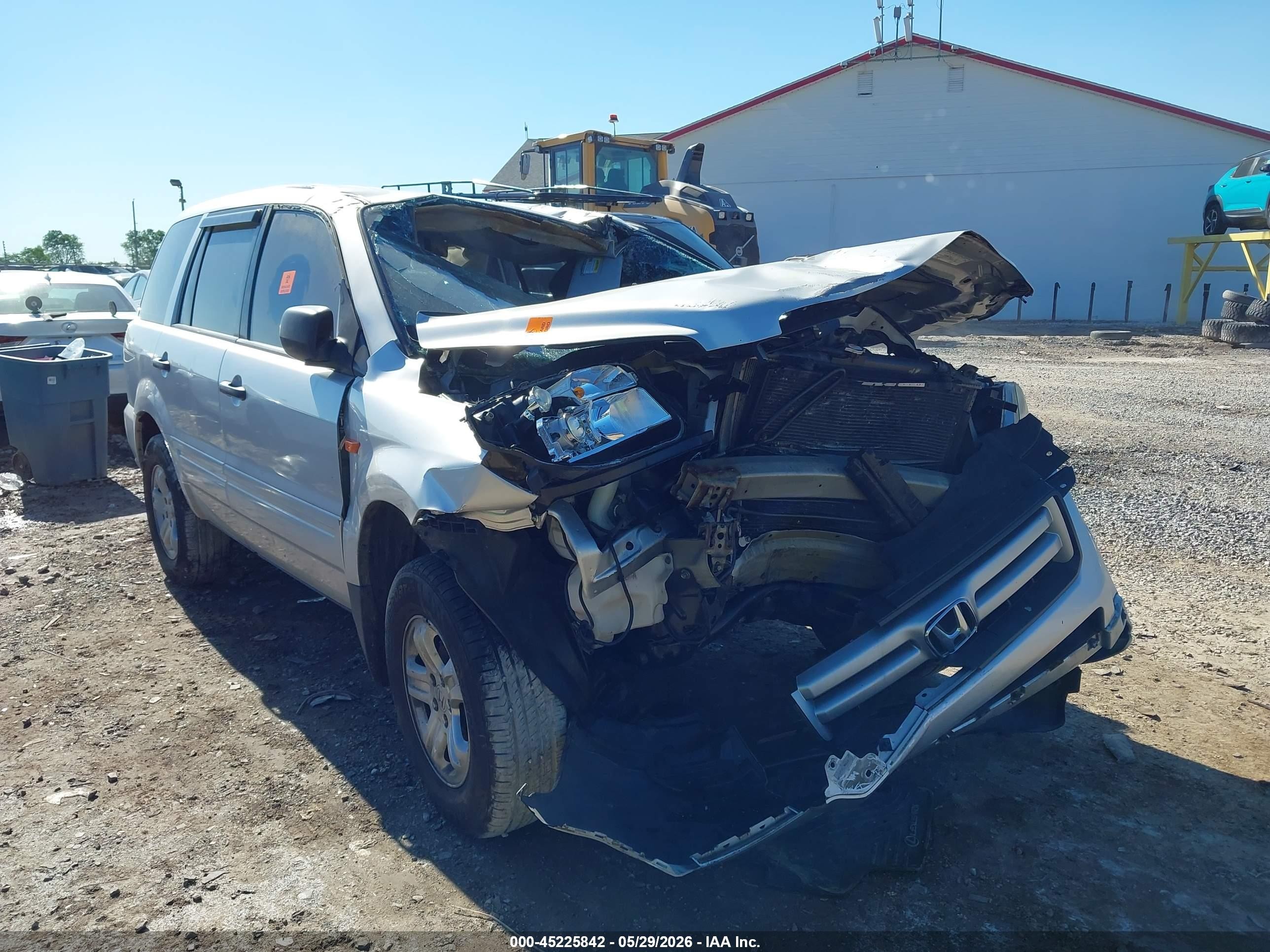 2006 Honda Pilot Lx Серебряный vin: 5FNYF18176B012127