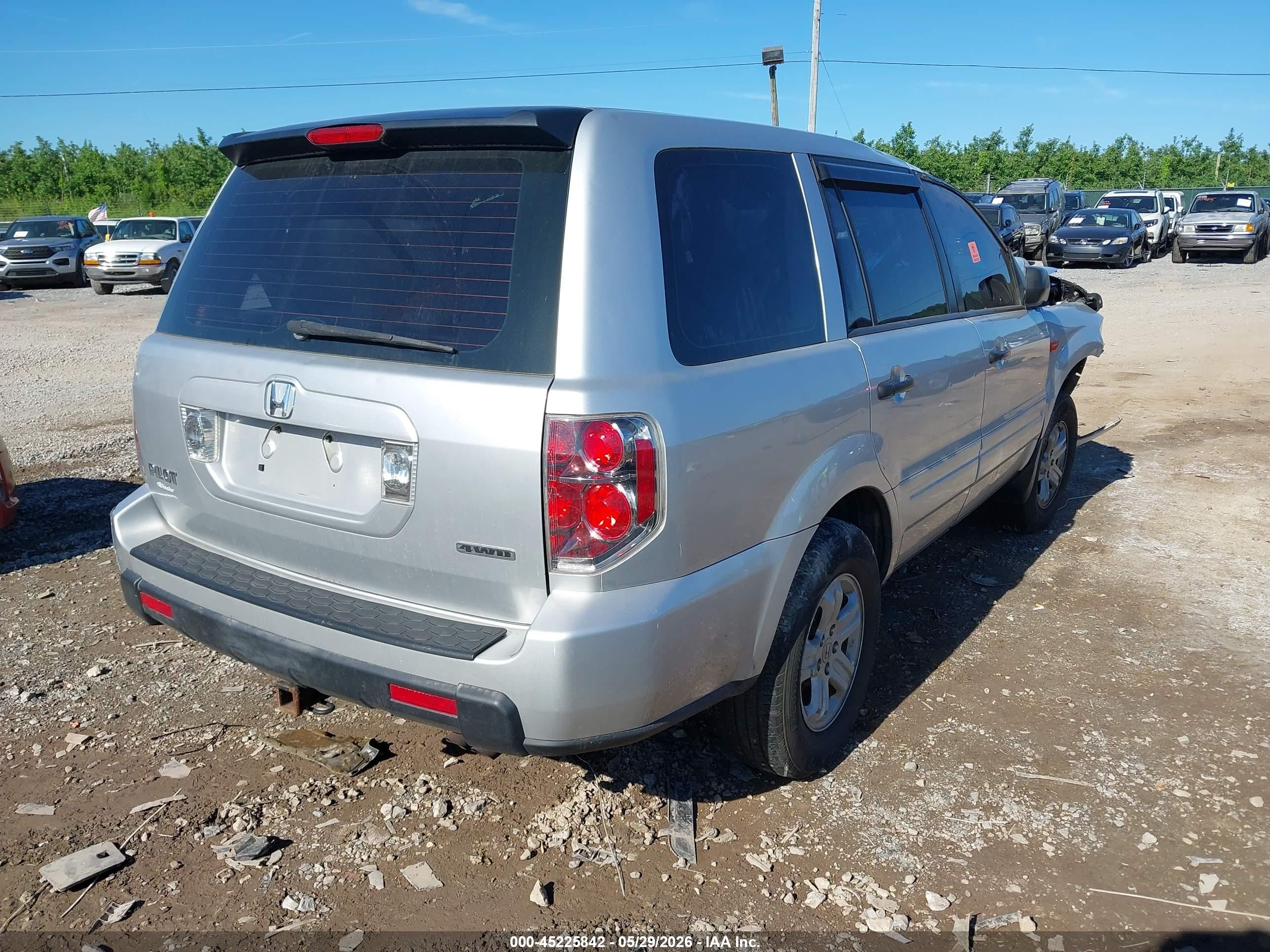2006 Honda Pilot Lx Серебряный vin: 5FNYF18176B012127