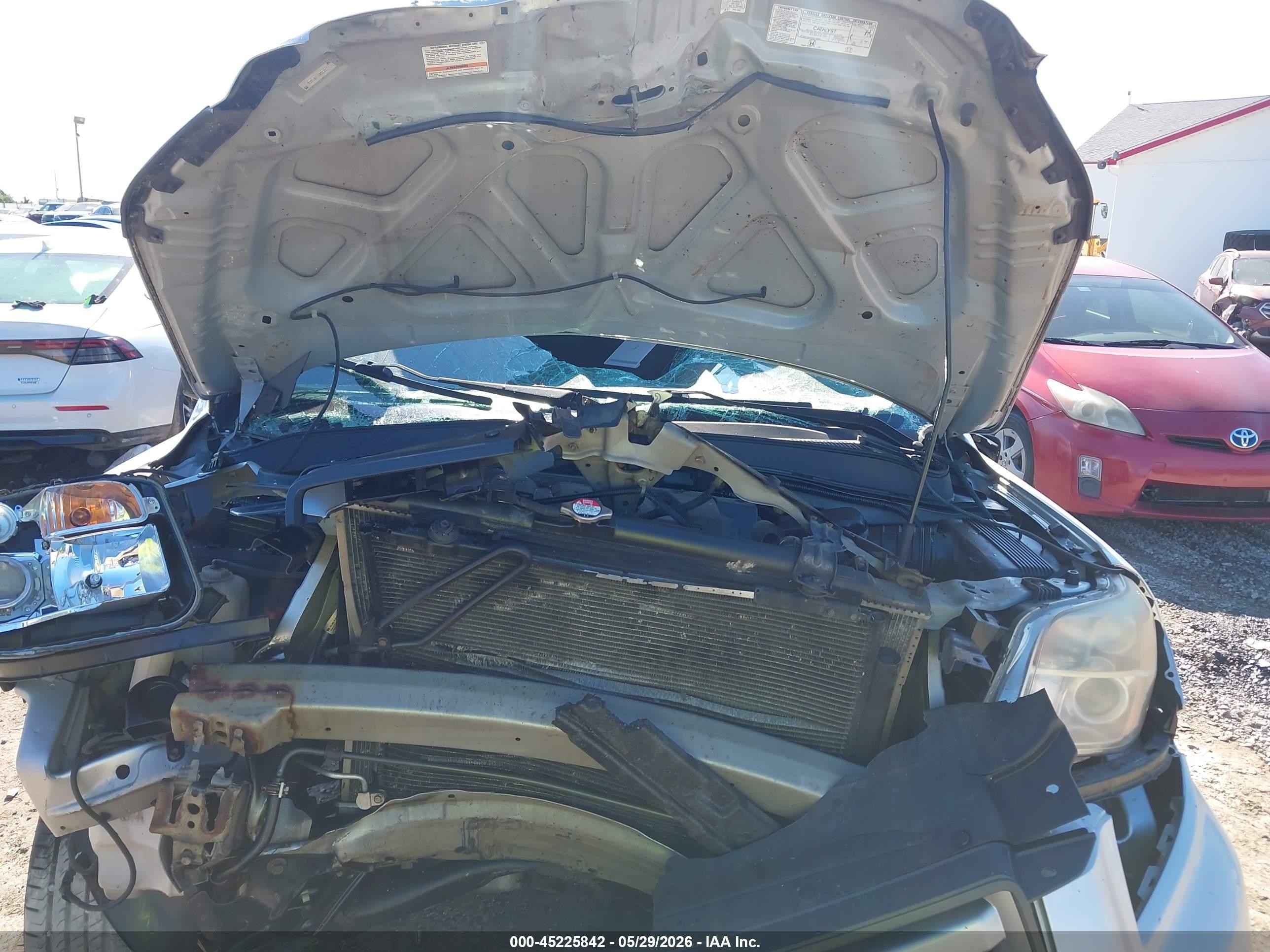 2006 Honda Pilot Lx Серебряный vin: 5FNYF18176B012127
