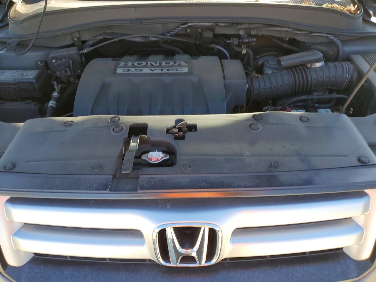 2007 Honda Pilot Lx Gray vin: 5FNYF18177B028412