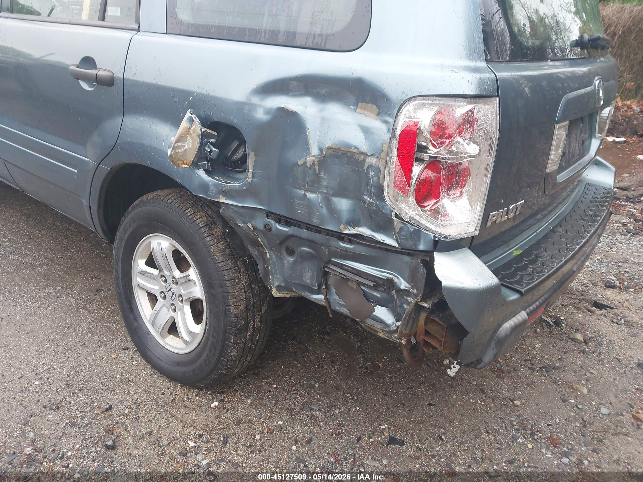2006 Honda Pilot Lx Blue vin: 5FNYF18196B016342
