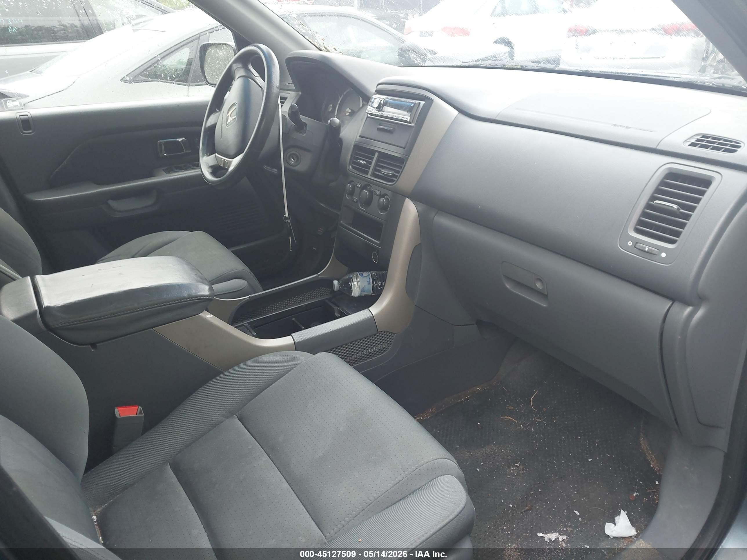 2006 Honda Pilot Lx Blue vin: 5FNYF18196B016342