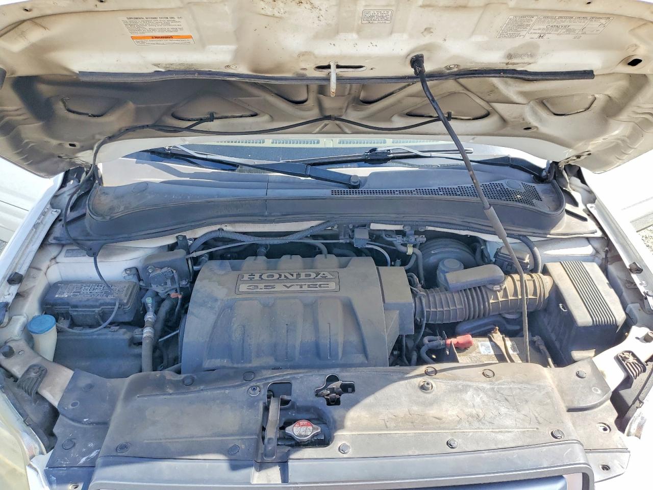 2007 Honda Pilot Lx White vin: 5FNYF181X7B023902