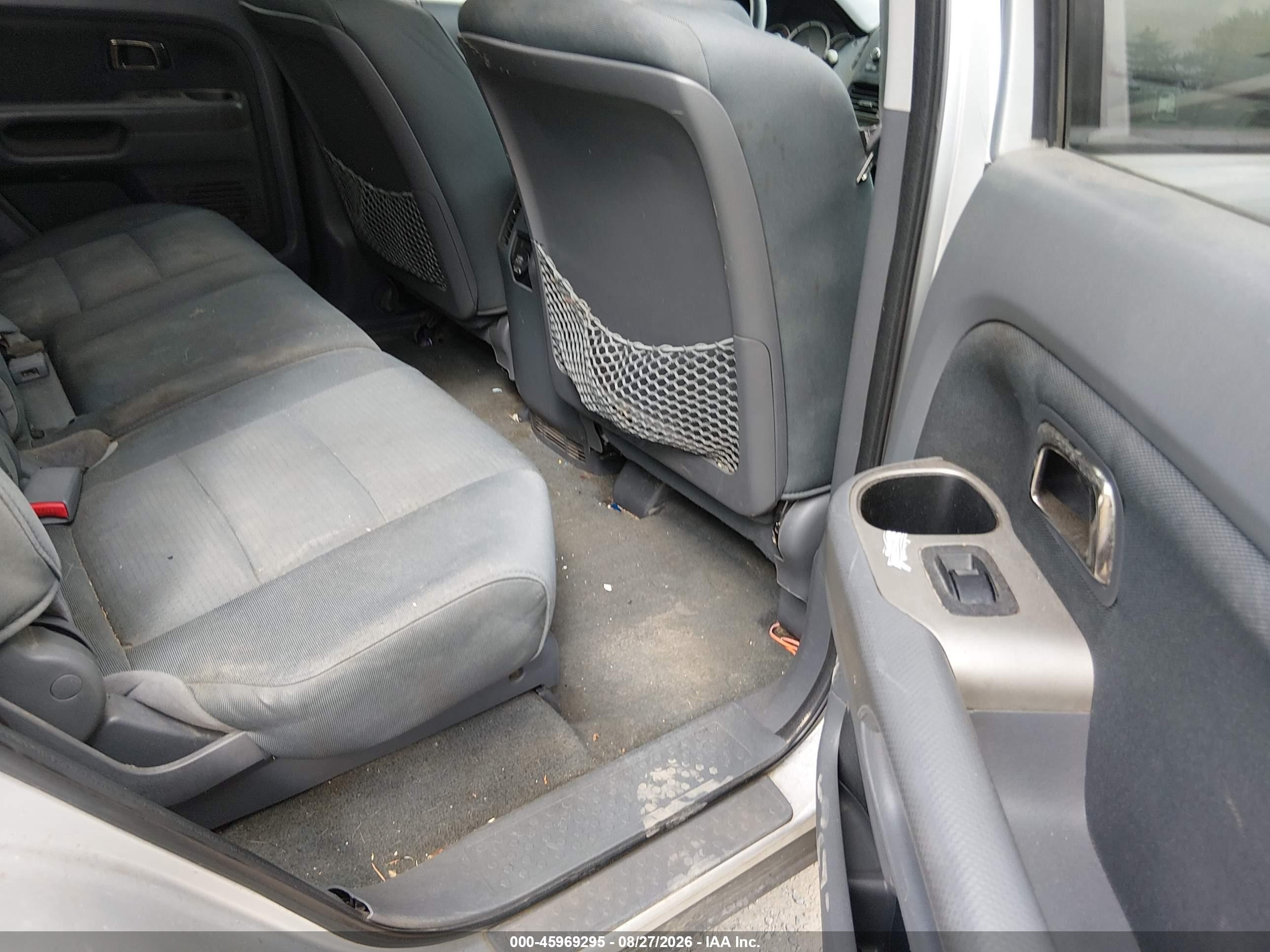 2008 Honda Pilot Vp Silver vin: 5FNYF18208B054442