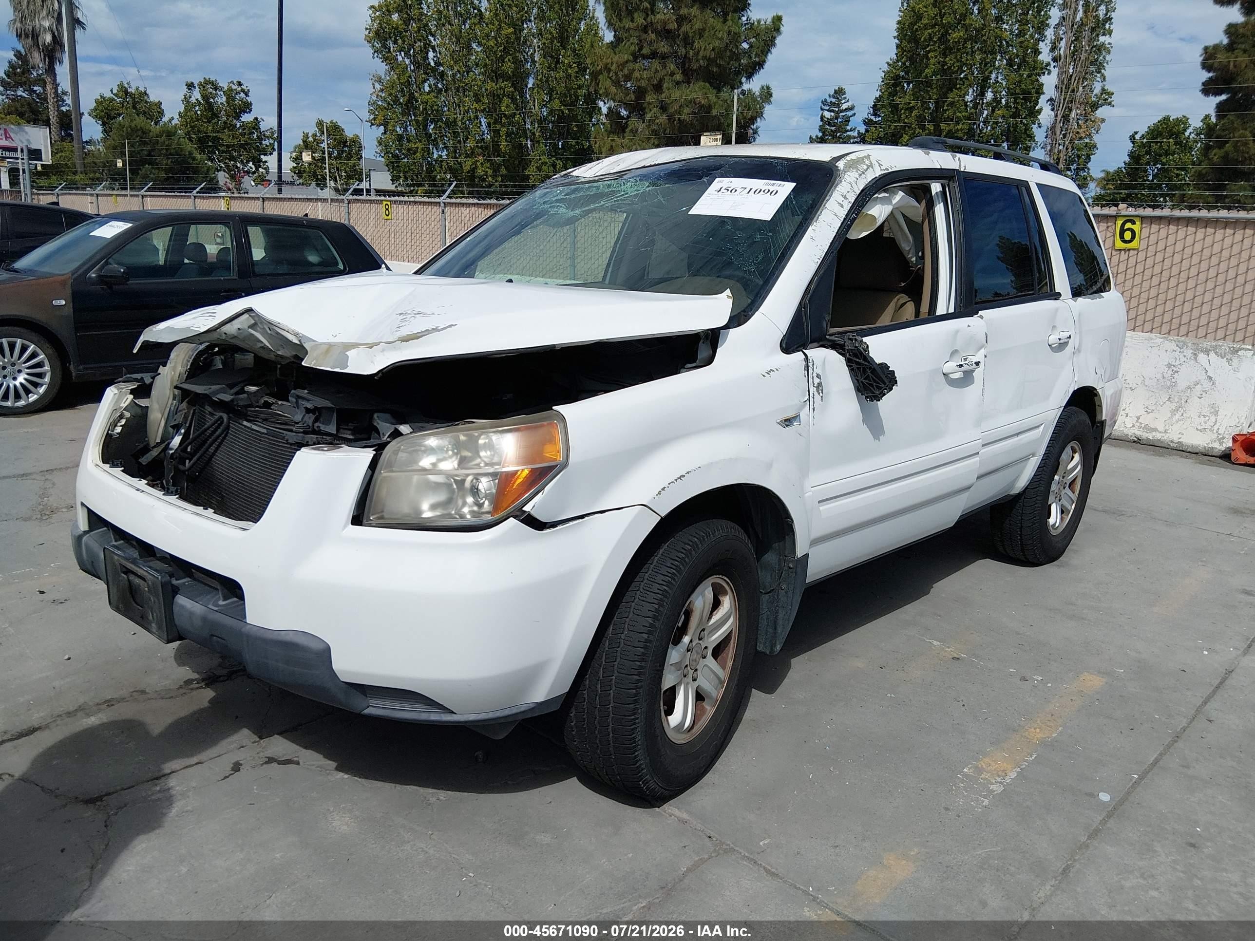 2008 Honda Pilot Vp White vin: 5FNYF18248B046148