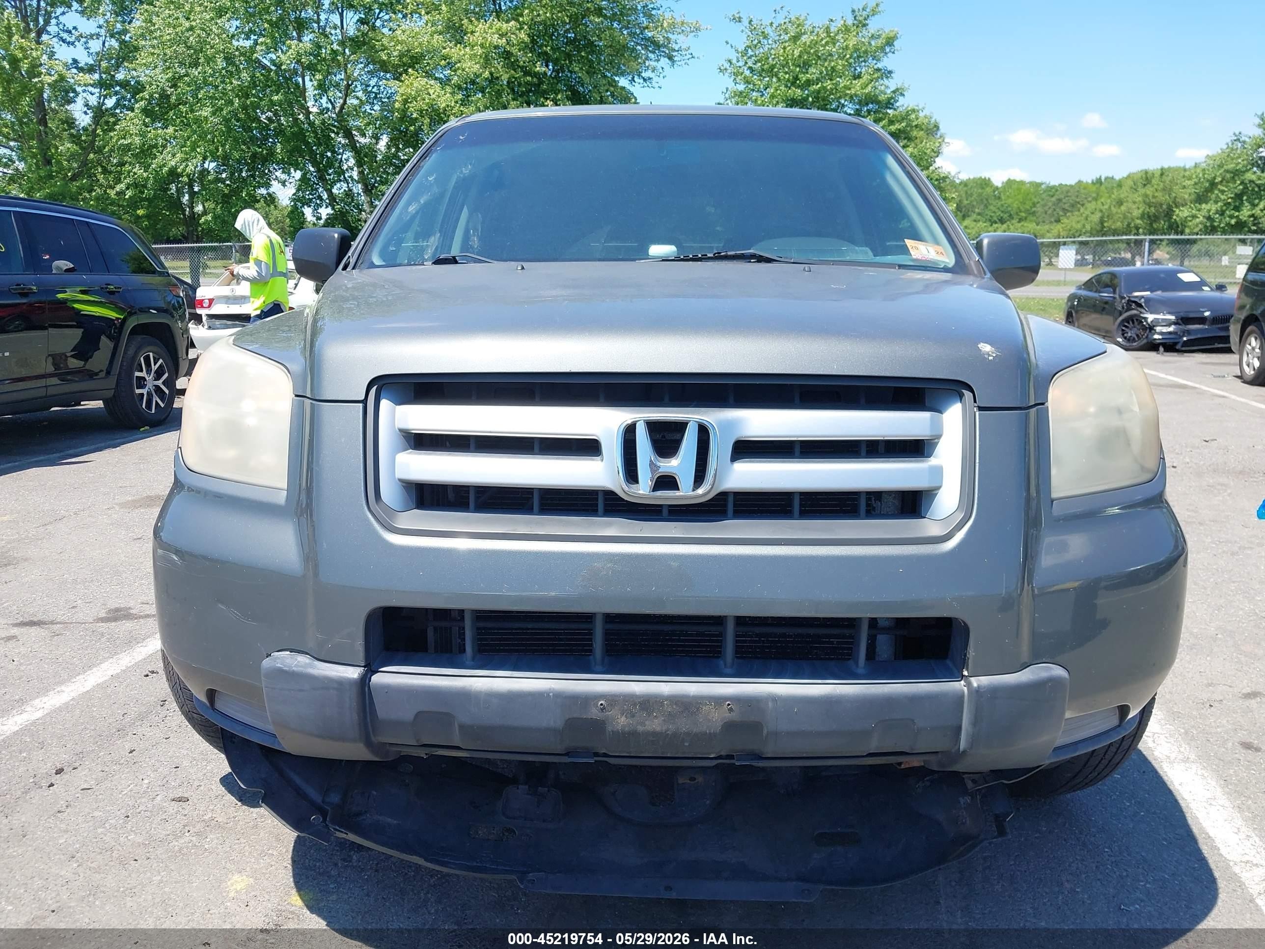 2008 Honda Pilot Vp Gray vin: 5FNYF18268B003124