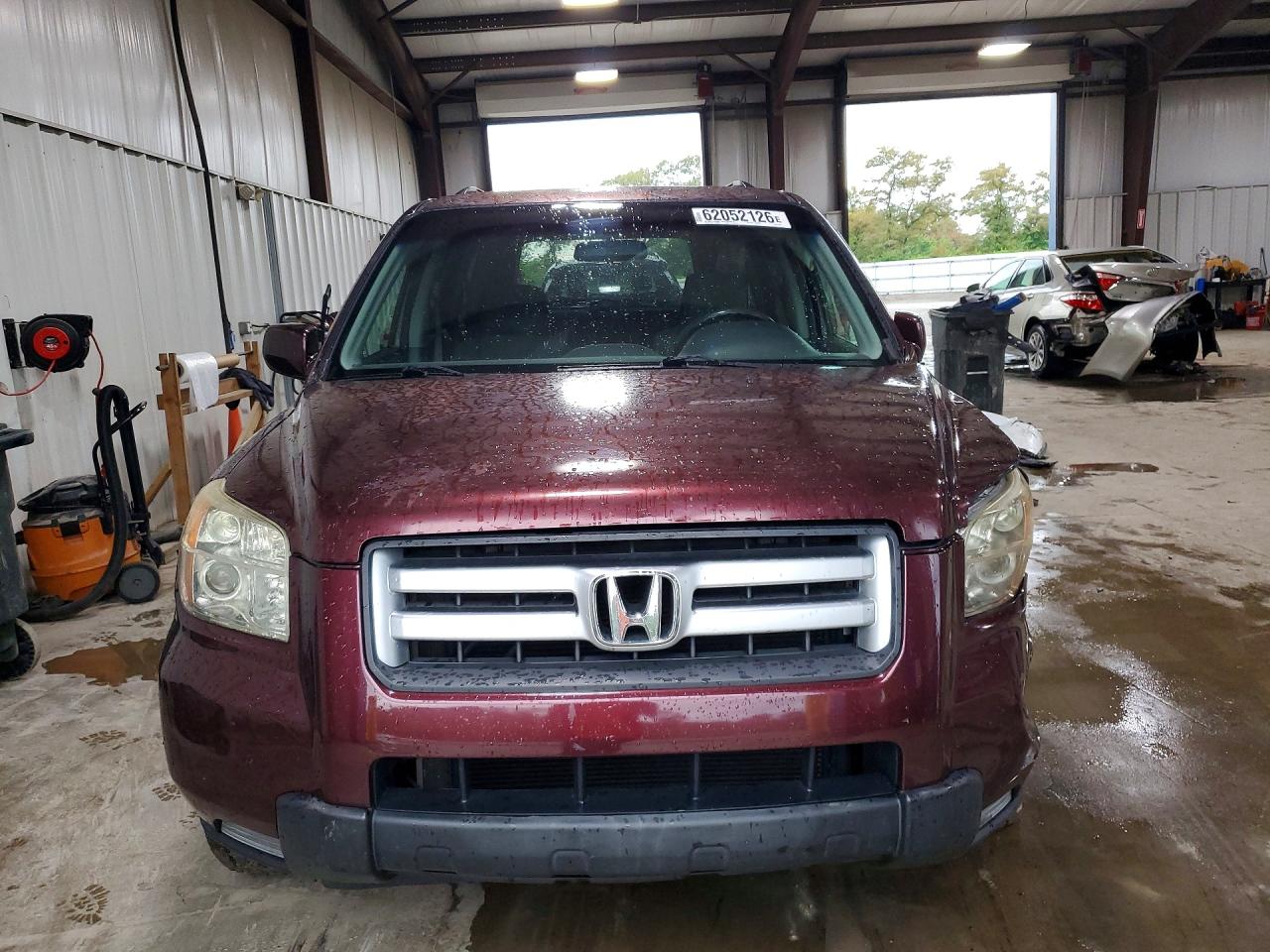 2008 Honda Pilot Vp Red vin: 5FNYF18268B011952