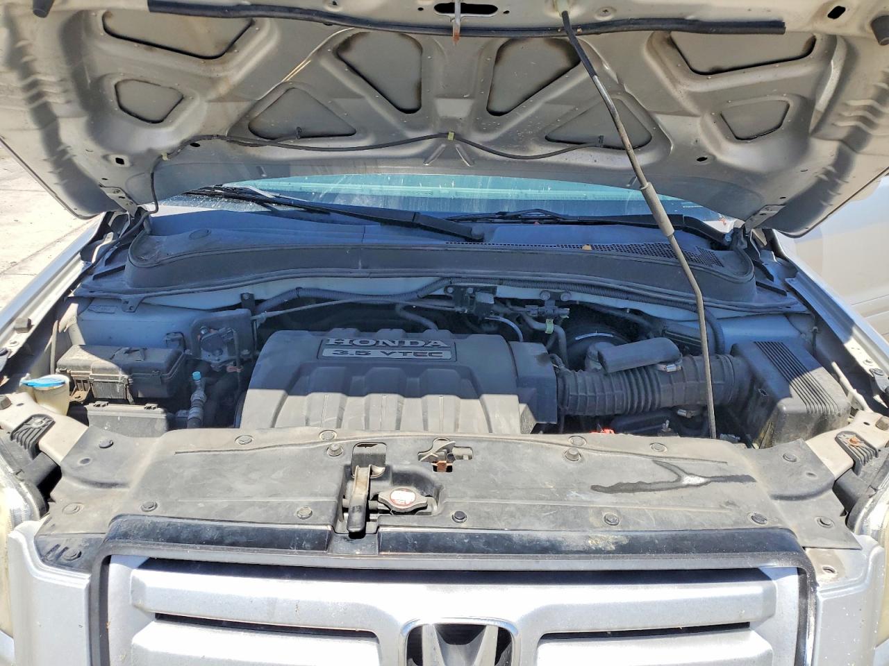 2008 Honda Pilot Vp Silver vin: 5FNYF18268B043669