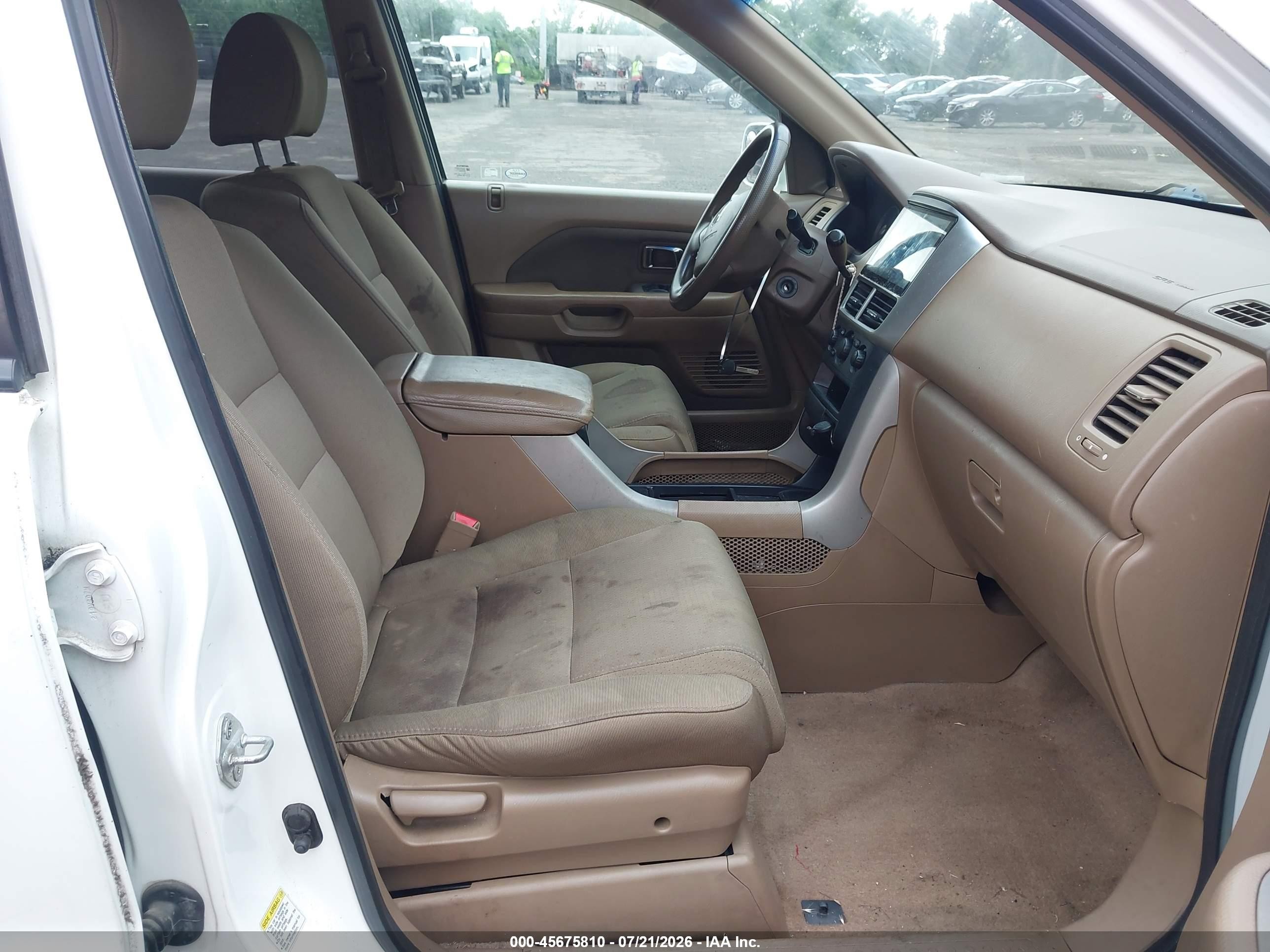 2008 Honda Pilot Vp White vin: 5FNYF18288B014321