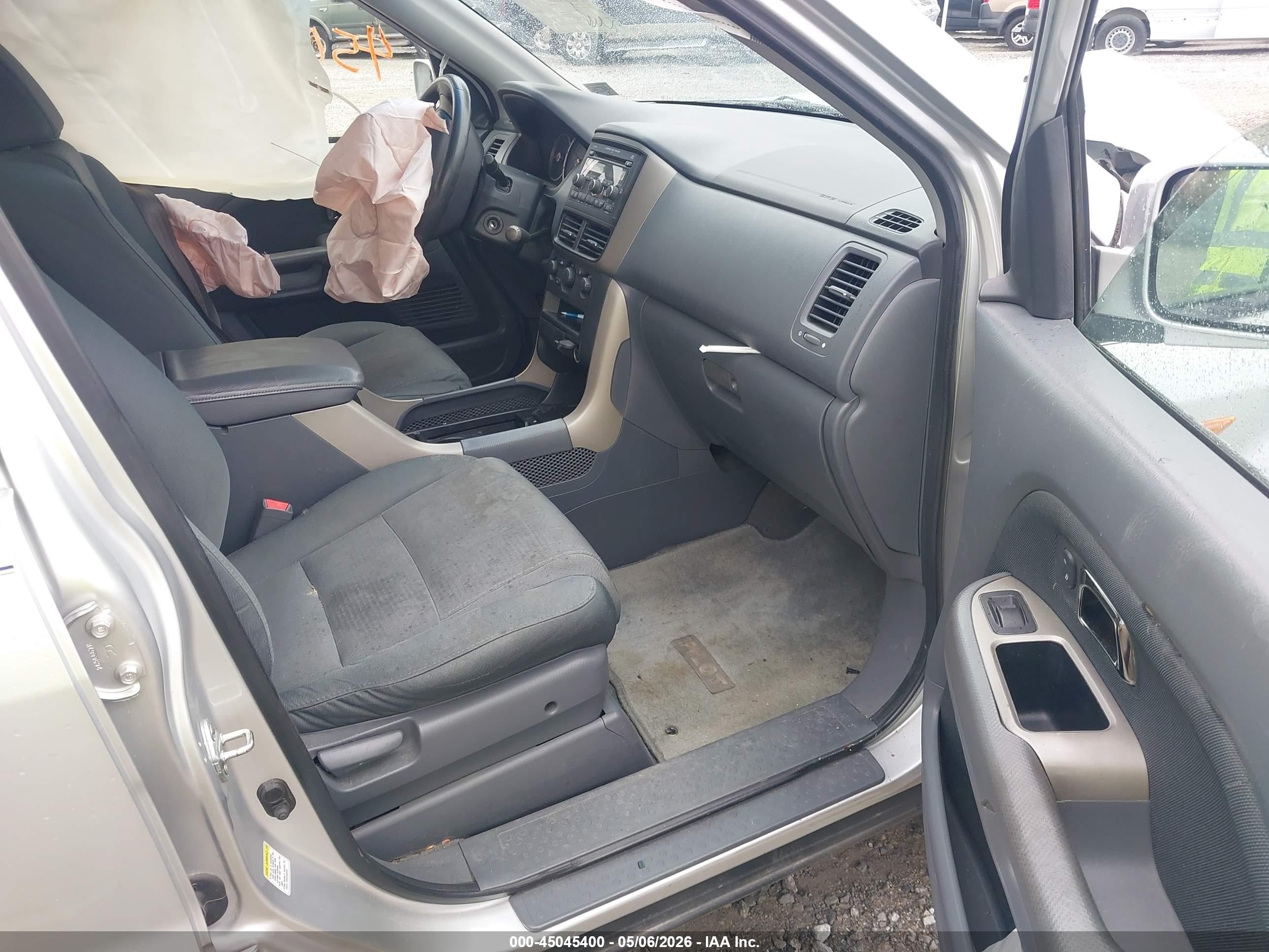 2008 Honda Pilot Vp Silver vin: 5FNYF18298B024291