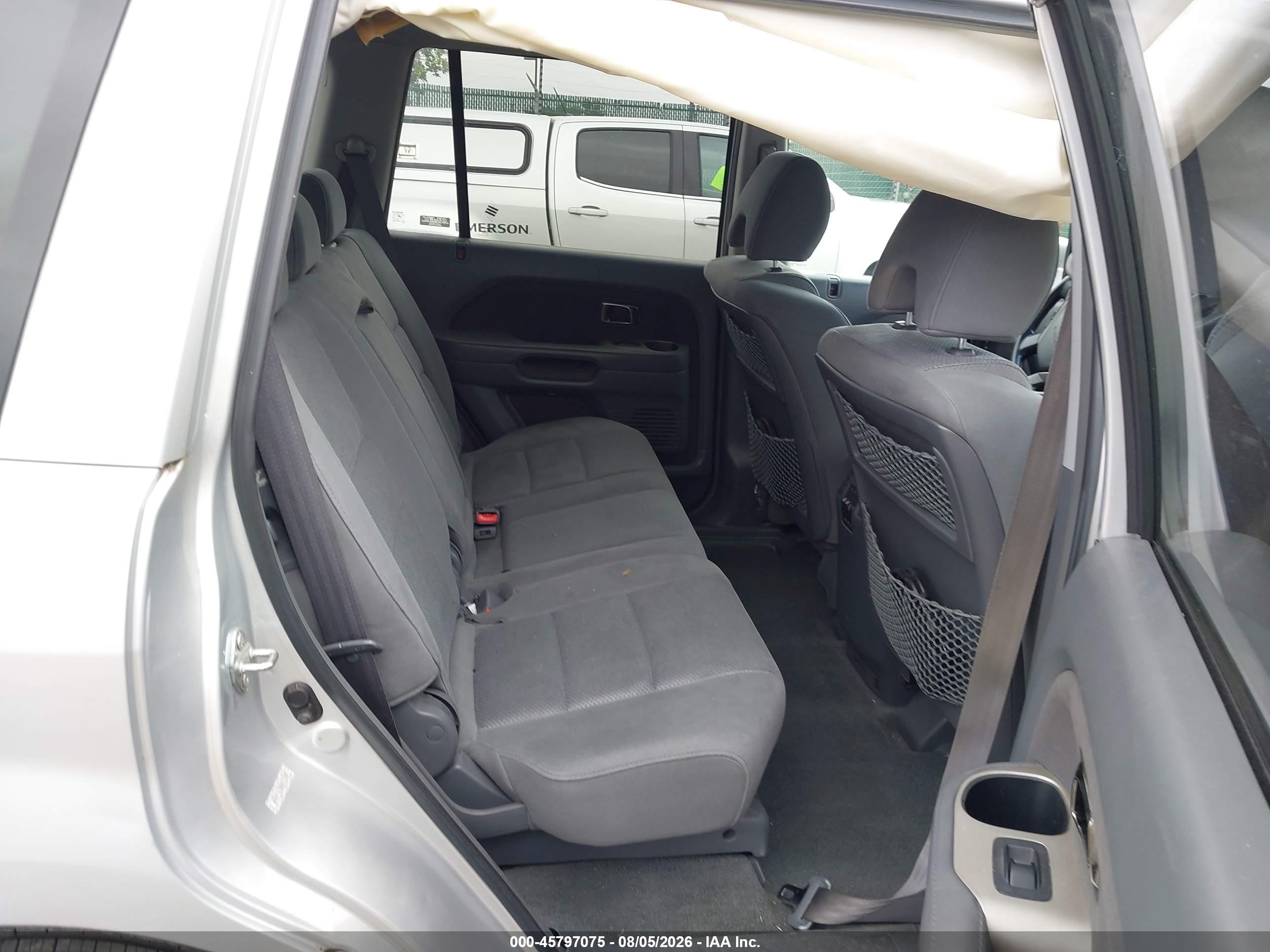 2008 Honda Pilot Se Серебряный vin: 5FNYF18338B053827