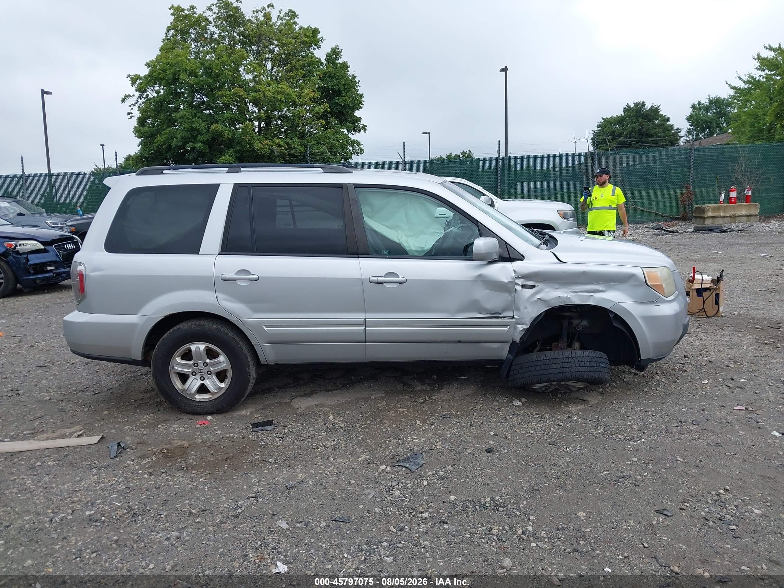 2008 Honda Pilot Se Серебряный vin: 5FNYF18338B053827